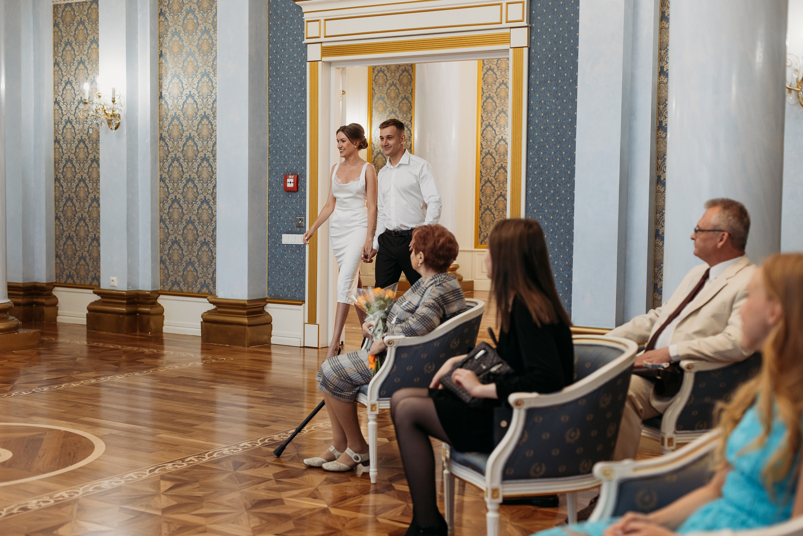 ЗАГС Малыгина. Семейный фотограф Тюмень, фотограф на роды Салмина Мария