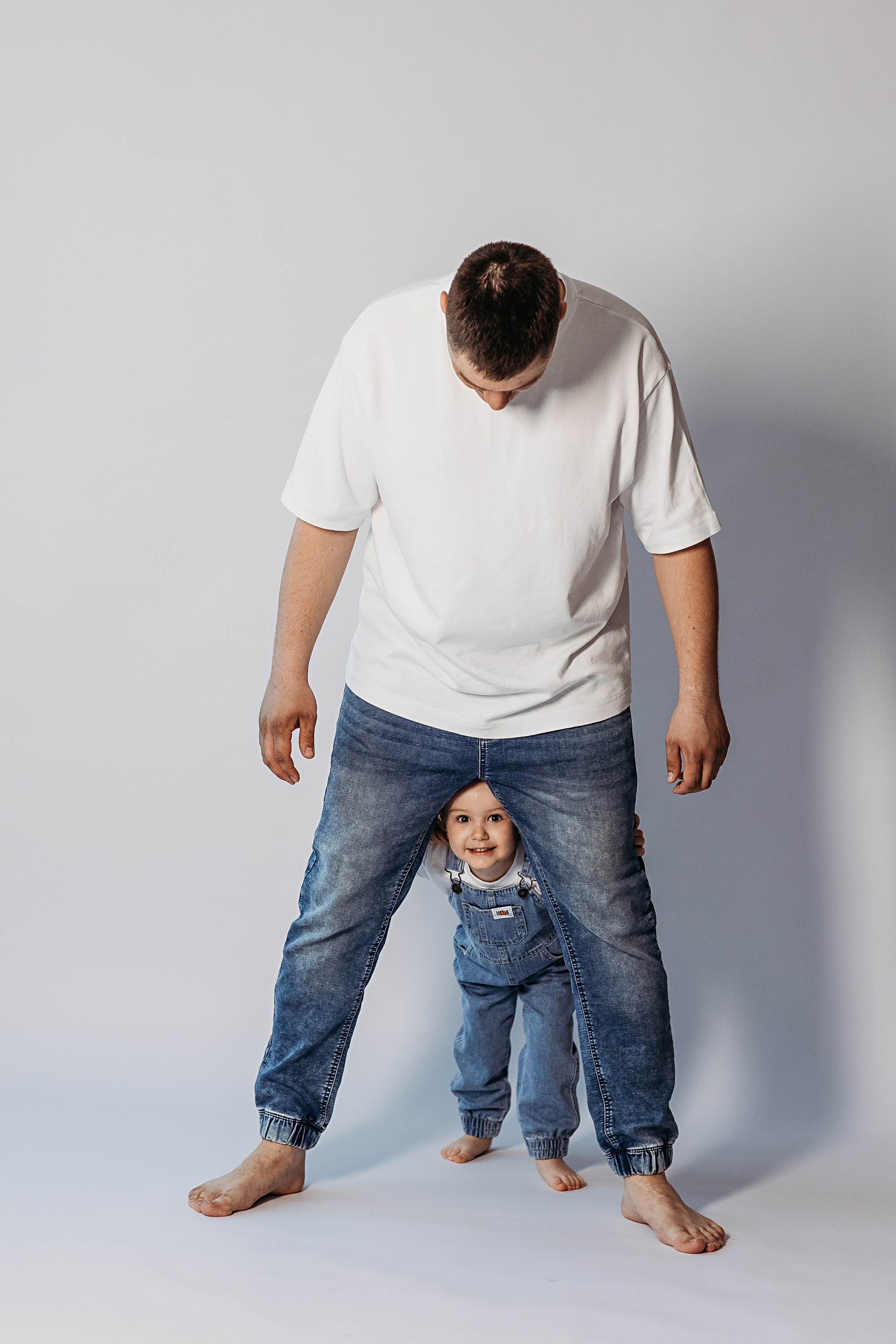 На фотофонах. Семейный фотограф Тюмень, фотограф на роды Салмина Мария