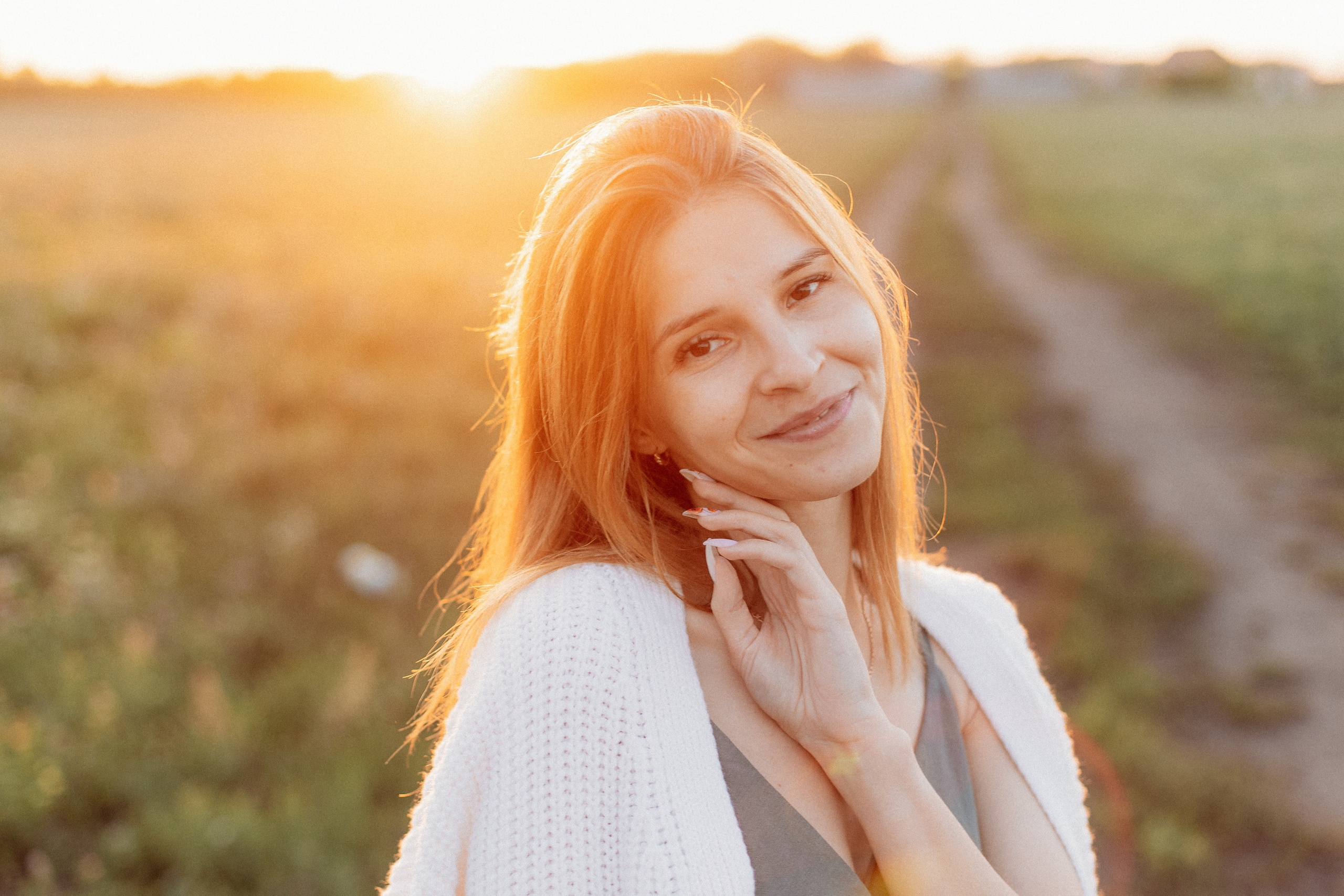Поле. Семейный фотограф Тюмень, фотограф на роды Салмина Мария