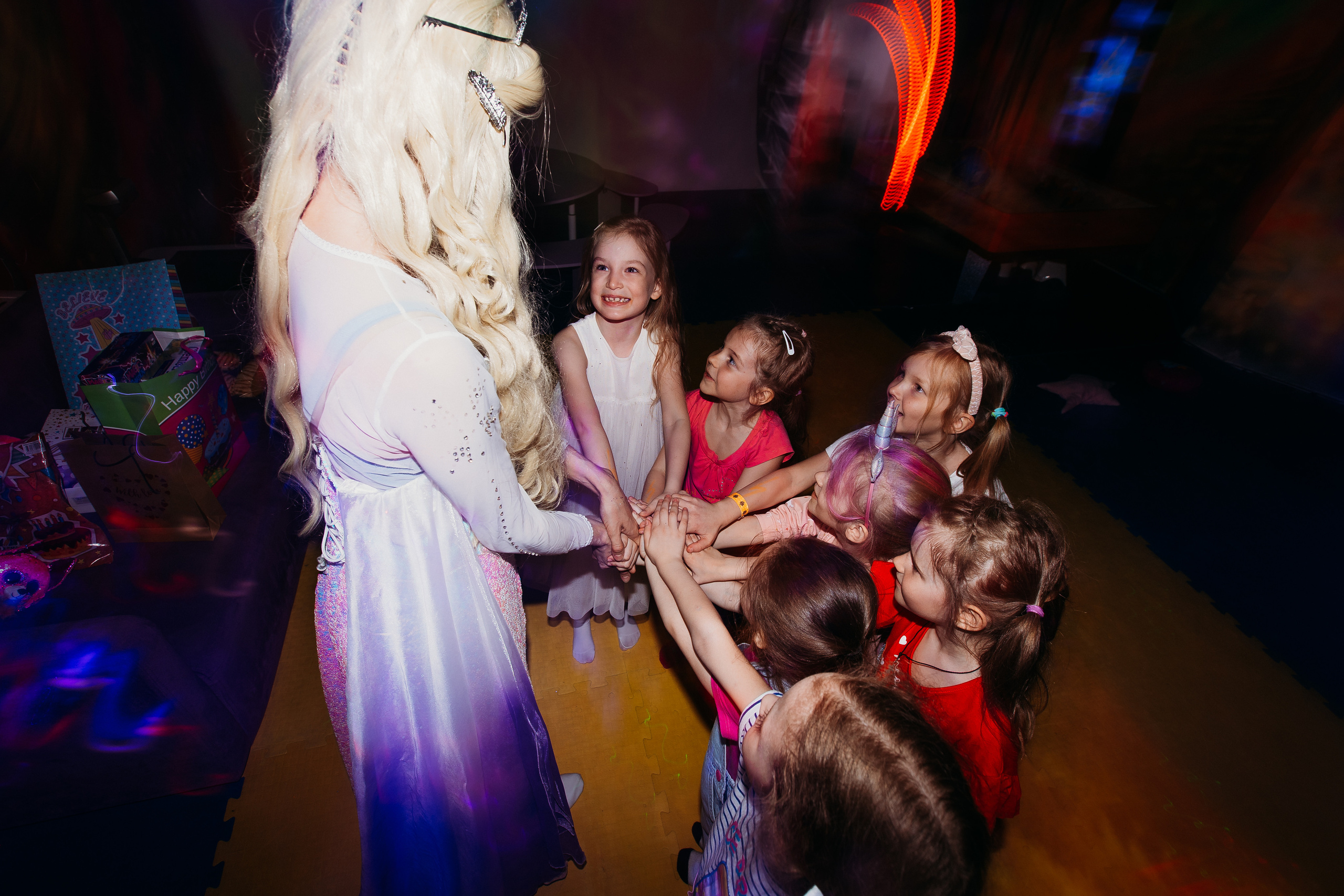 5 лет, день рождения в НЕО. Семейный фотограф Тюмень, фотограф на роды Салмина Мария