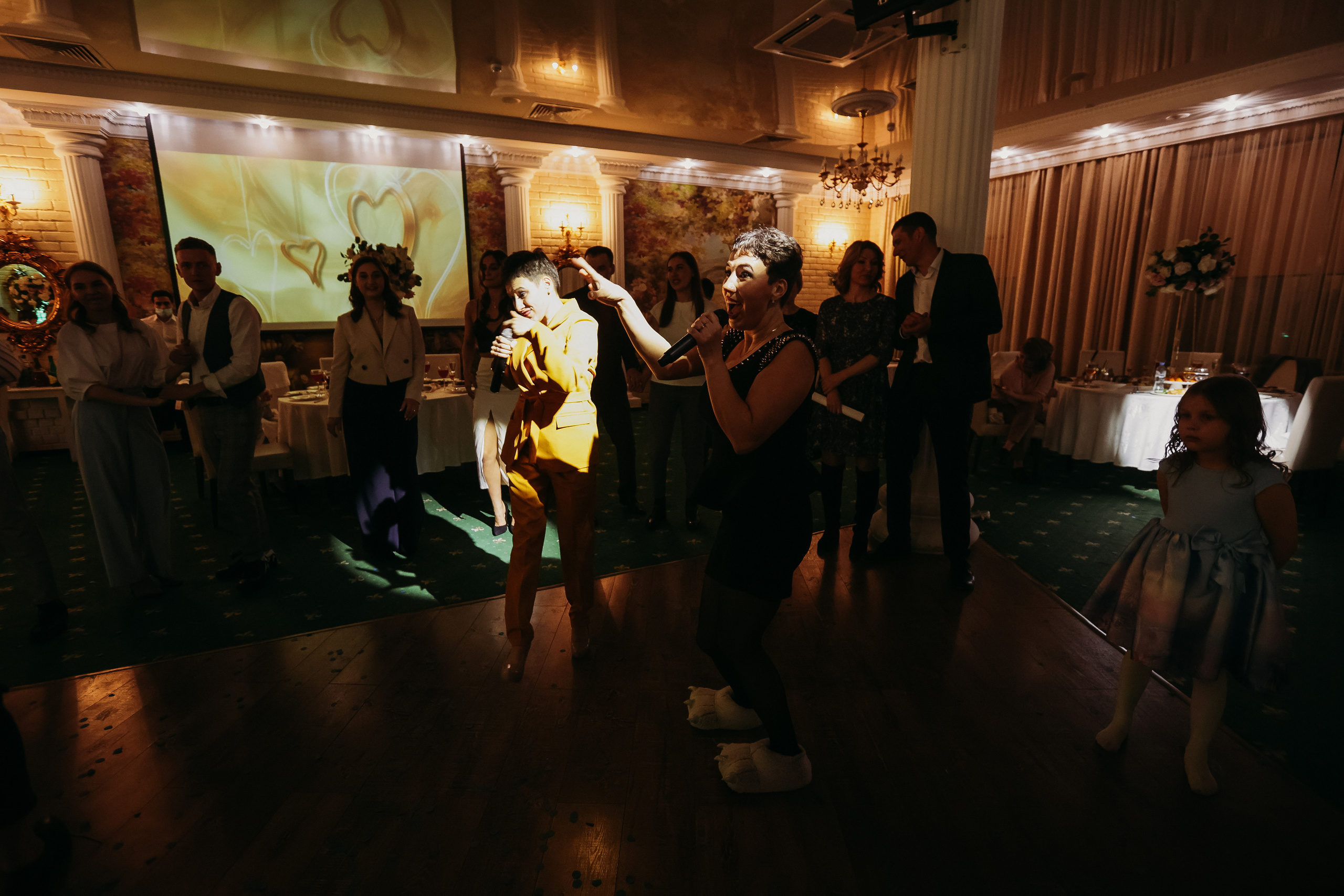 Банкет. Семейный фотограф Тюмень, фотограф на роды Салмина Мария