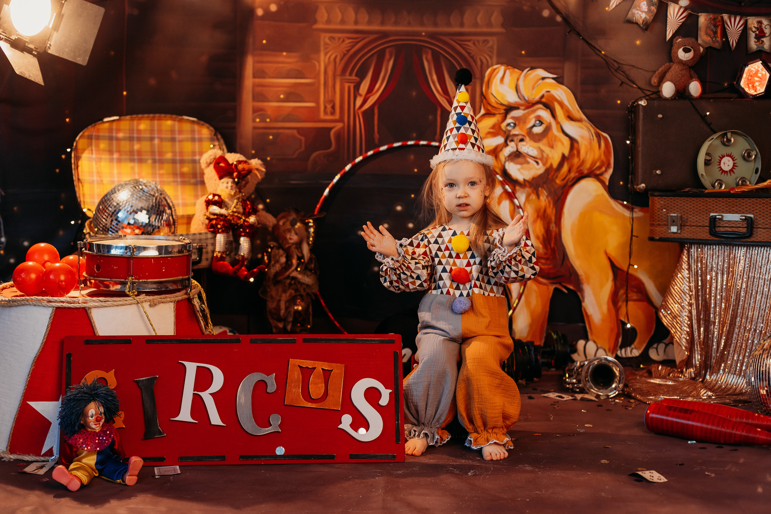 Цирк. Семейный фотограф Тюмень, фотограф на роды Салмина Мария