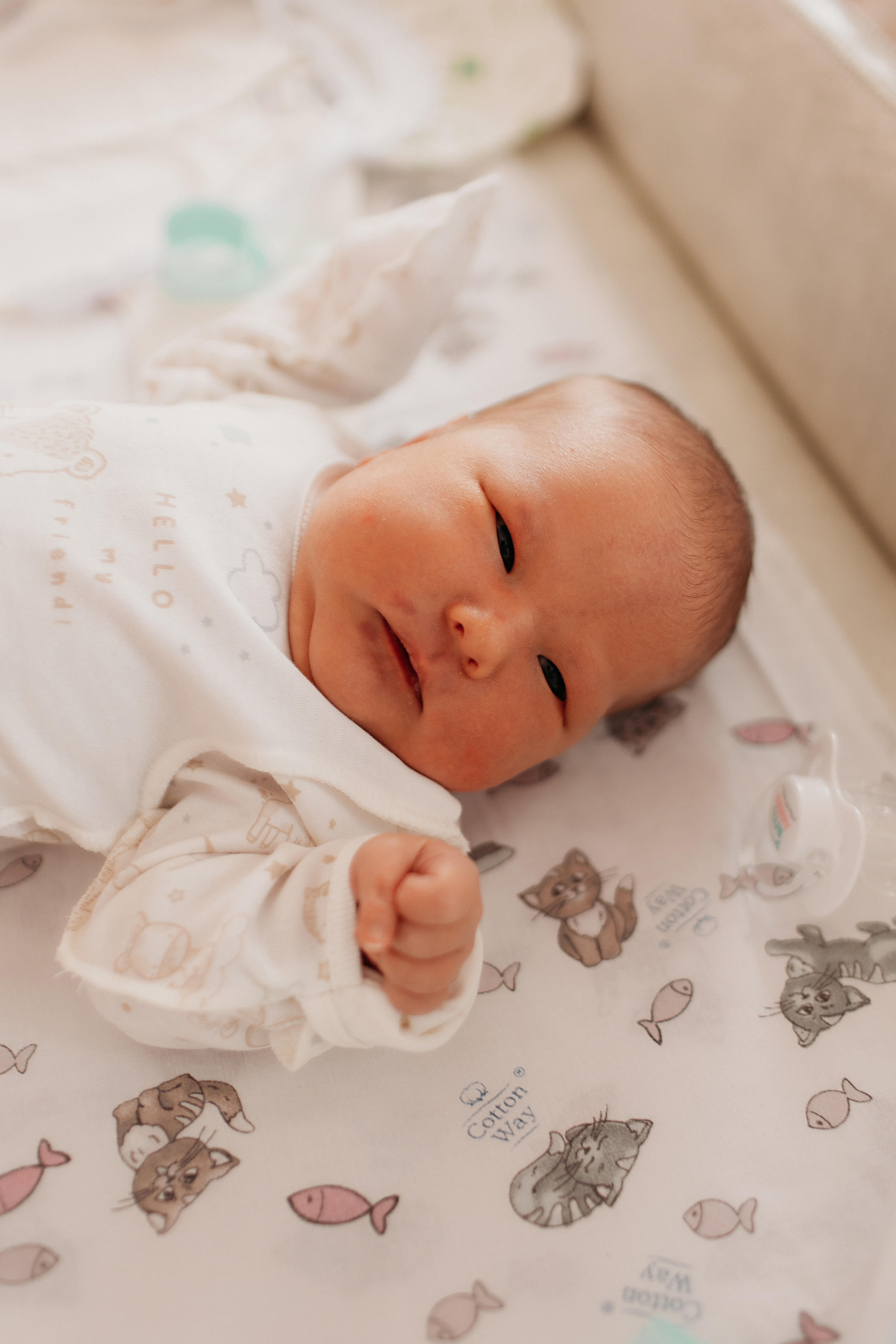 Выписка с палатой. Семейный фотограф Тюмень, фотограф на роды Салмина Мария