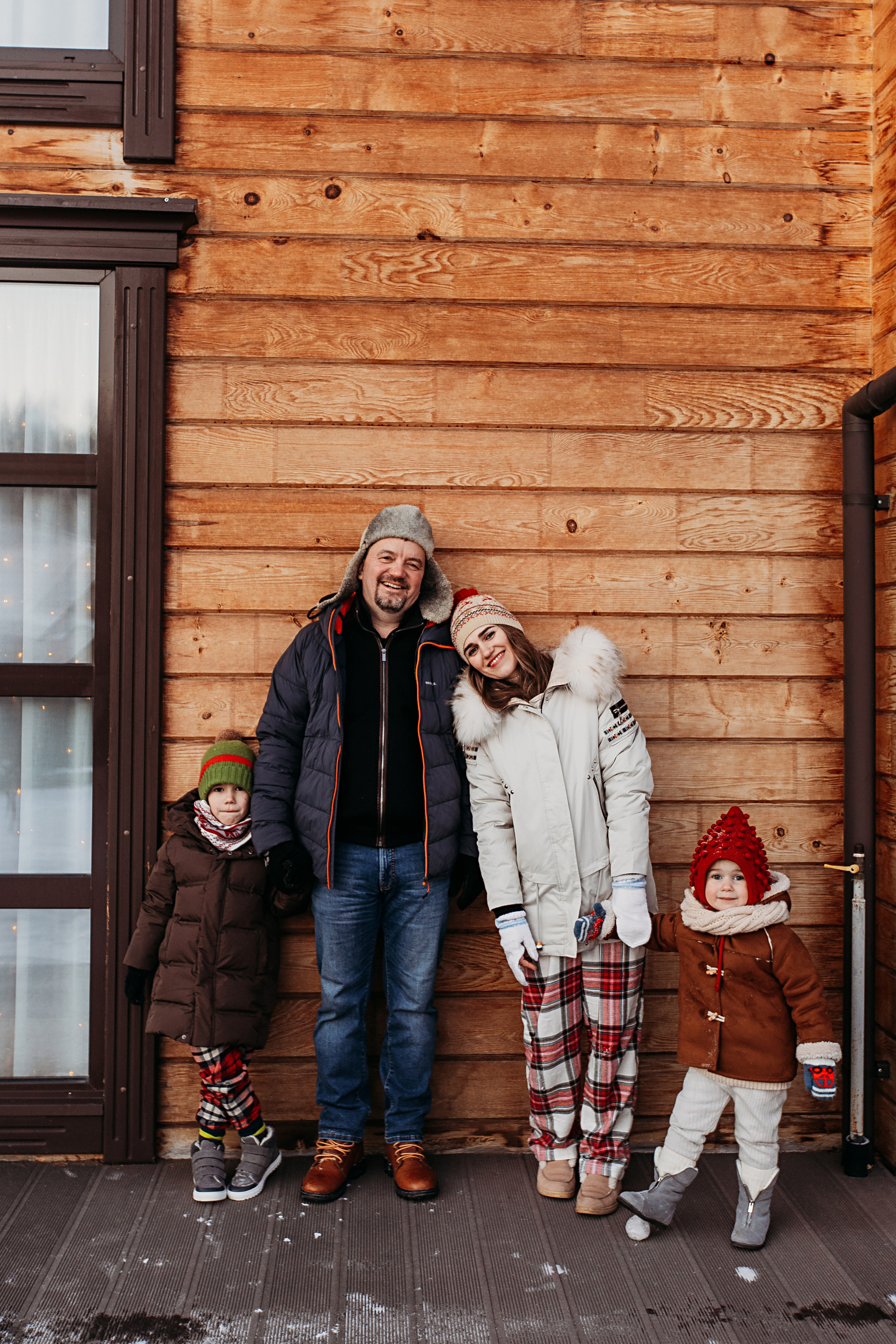 Тёплый новый год. Семейный фотограф Тюмень, фотограф на роды Салмина Мария