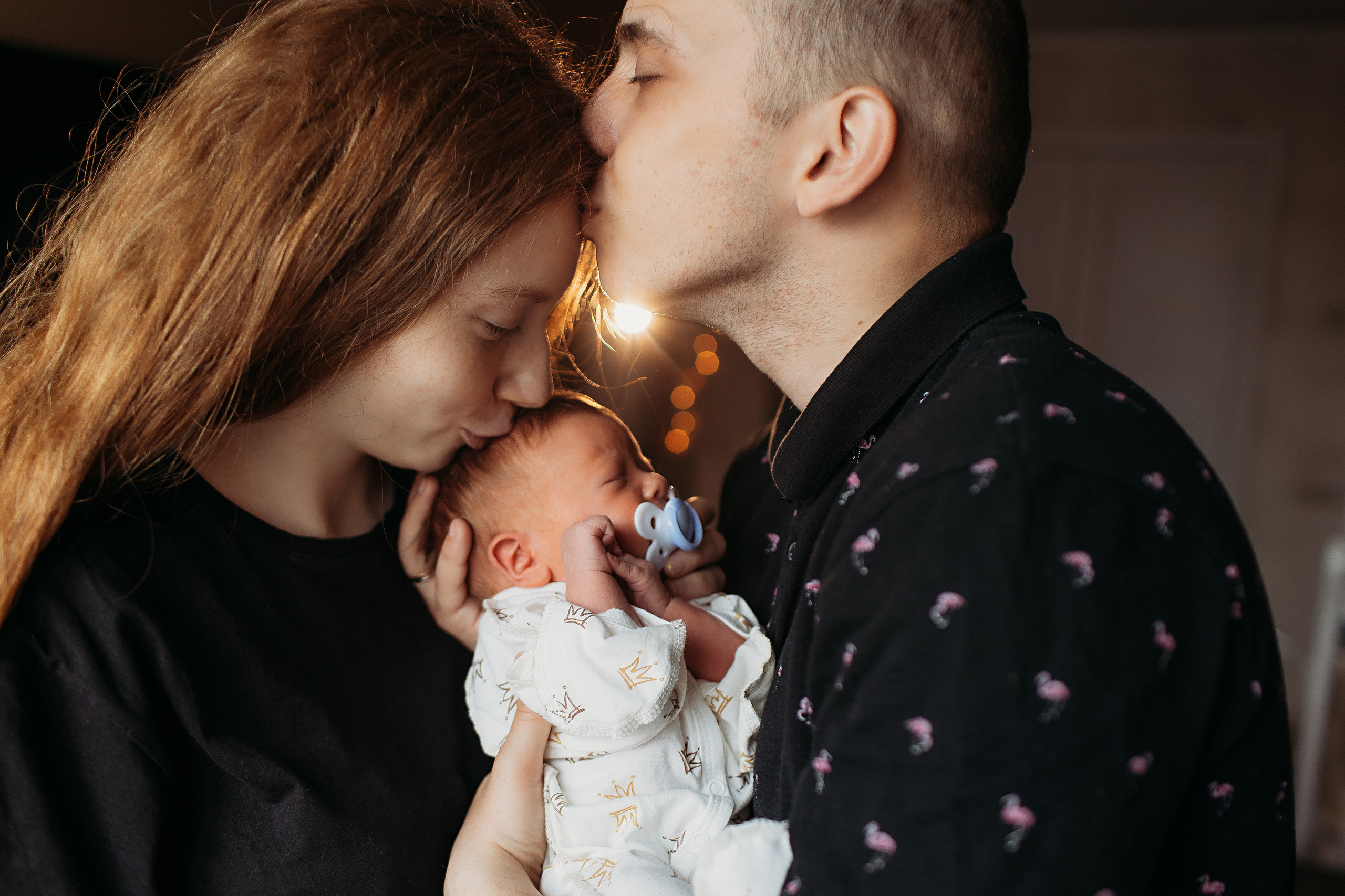 Новорожденный. Семейный фотограф Тюмень, фотограф на роды Салмина Мария