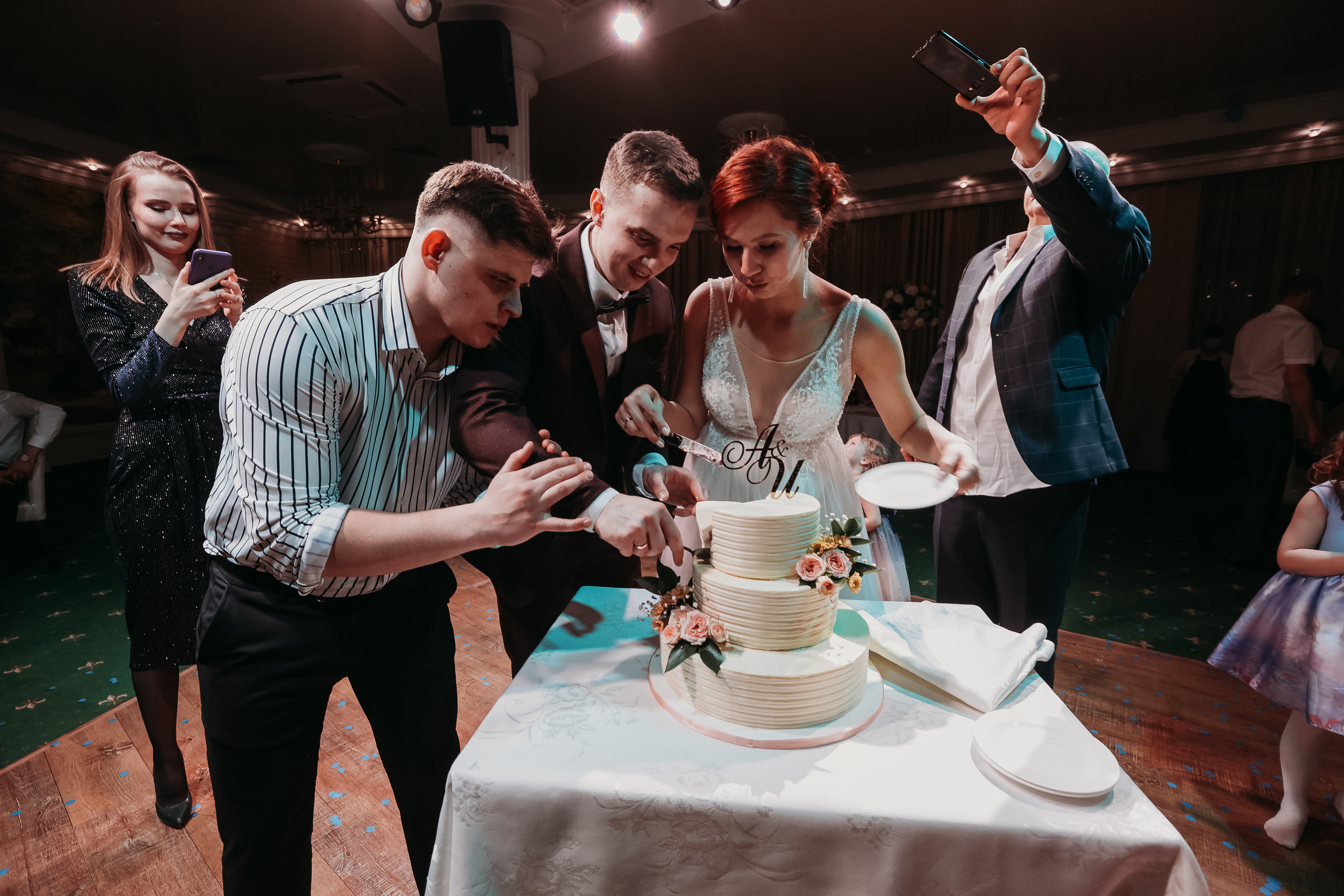 Банкет. Семейный фотограф Тюмень, фотограф на роды Салмина Мария