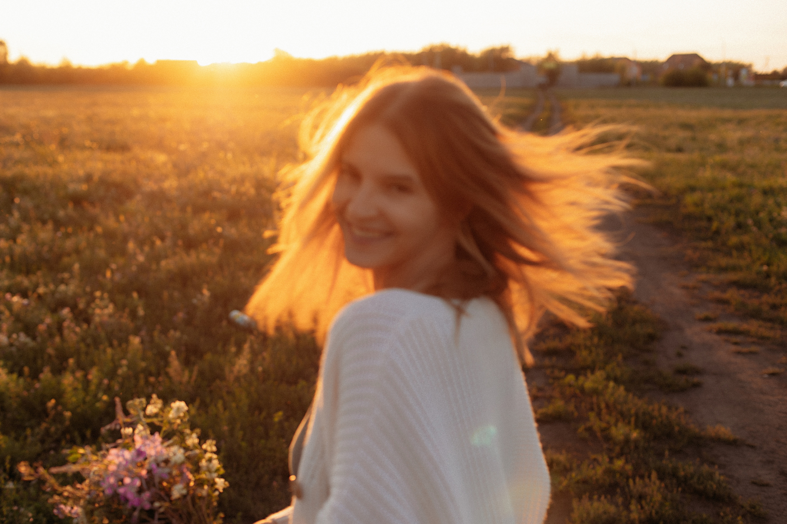 Поле. Семейный фотограф Тюмень, фотограф на роды Салмина Мария