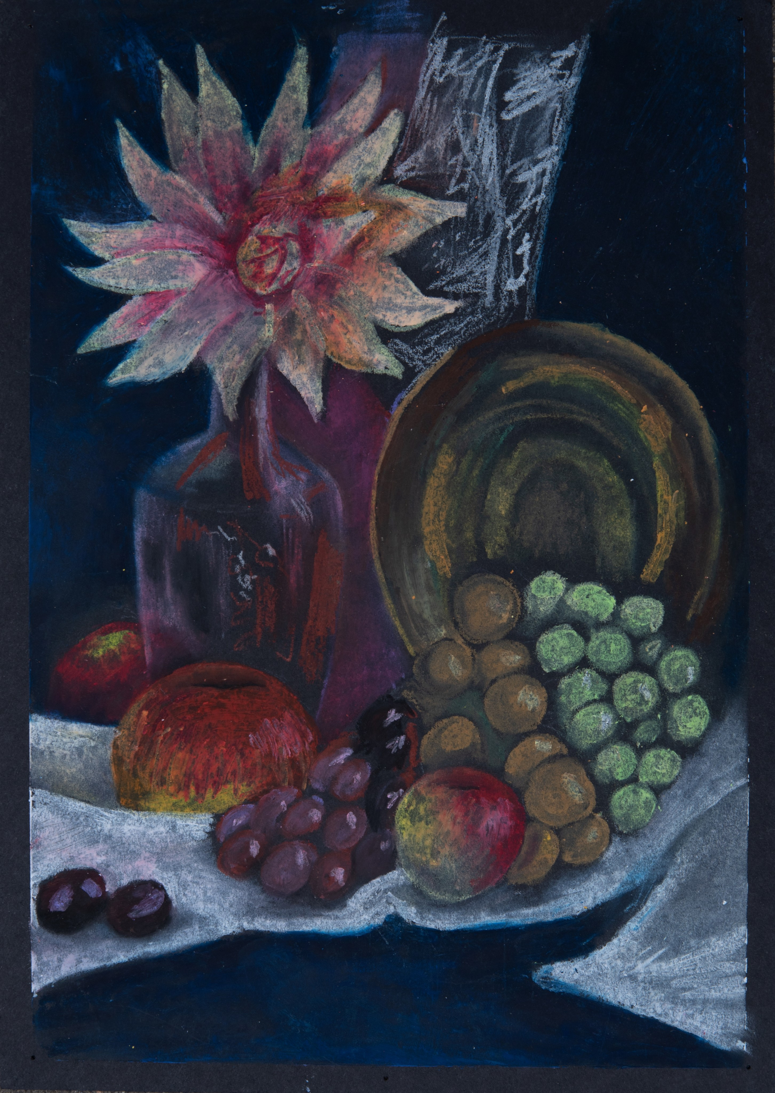 Цветные карандаши, пастель. Фотограф Юлия Зимина