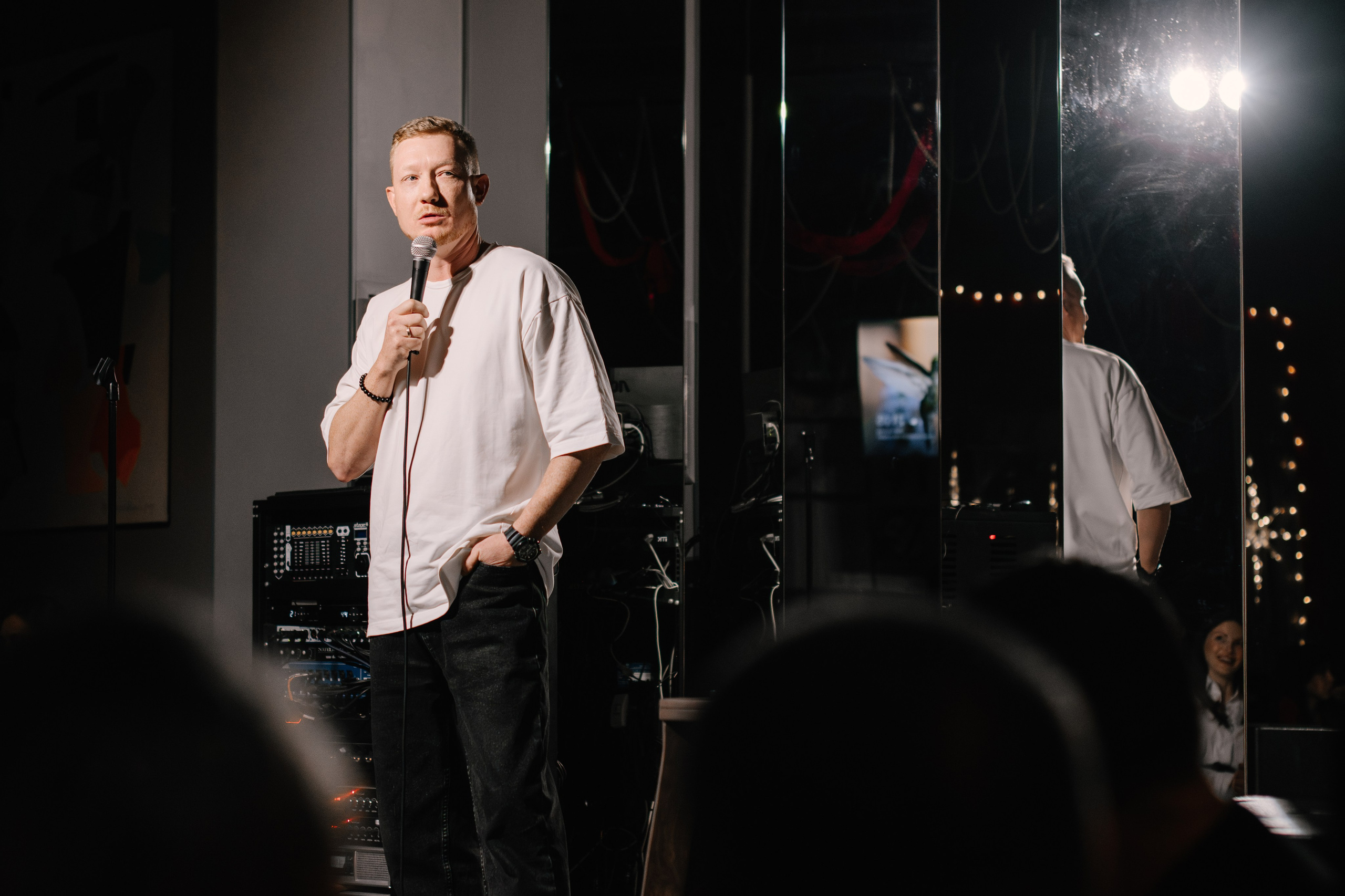 StandUp с Наташей Красновой. 1 апреля в Sketch. Фотограф в Челябинске Любовь Денисенко