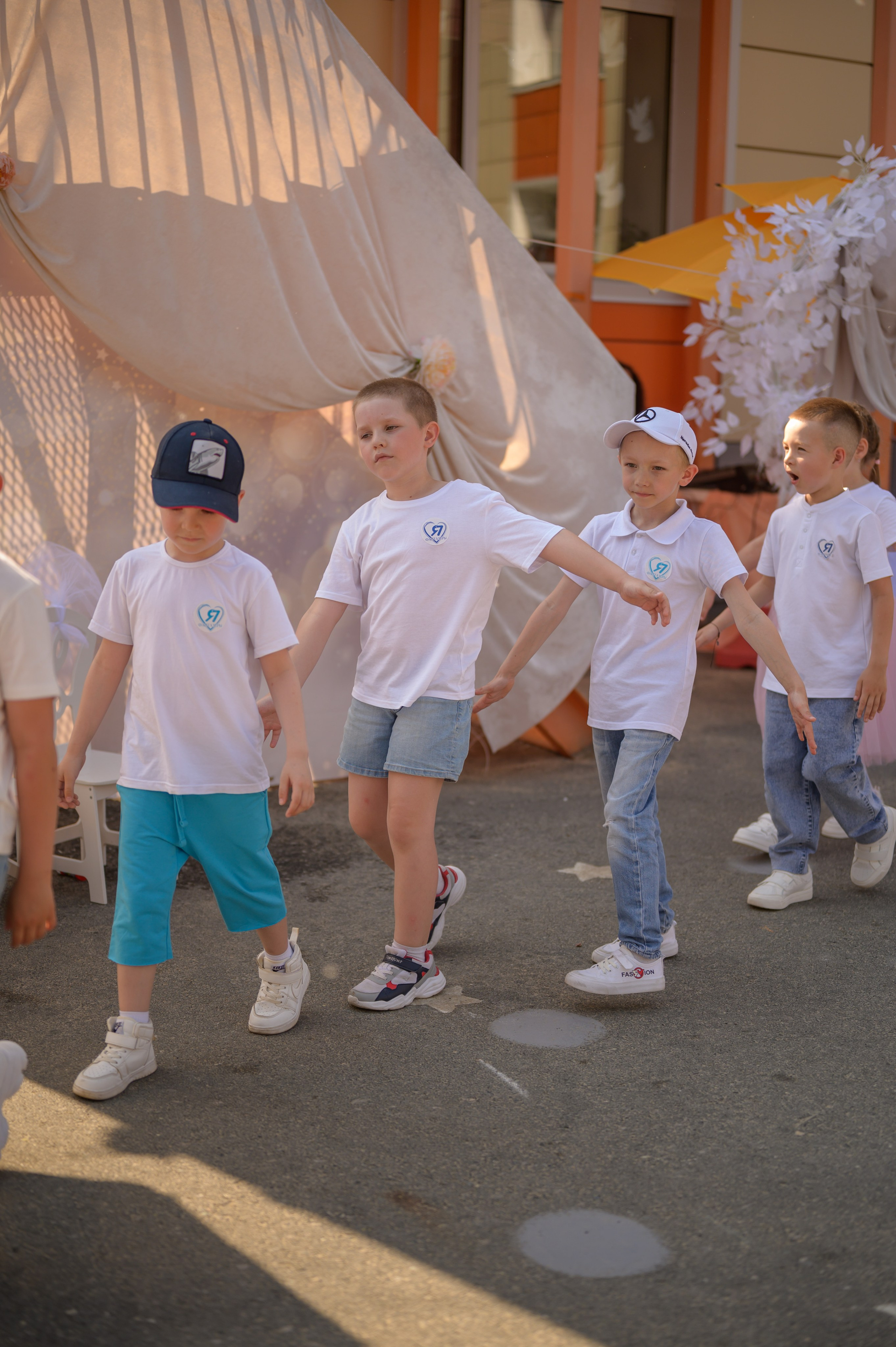 Репортаж выпускного группа «Фантазёры» 3 садик. Фотограф новорожденных, семейный детский в Тюмени Татьяна Морозова