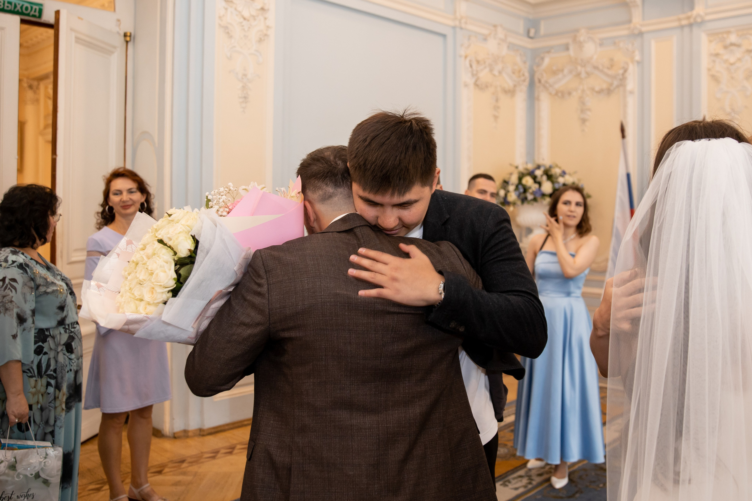 Анна и Александр / Прогулка + ЗАГС. Свадебный и семейный фотограф в Москве Диана Левченко