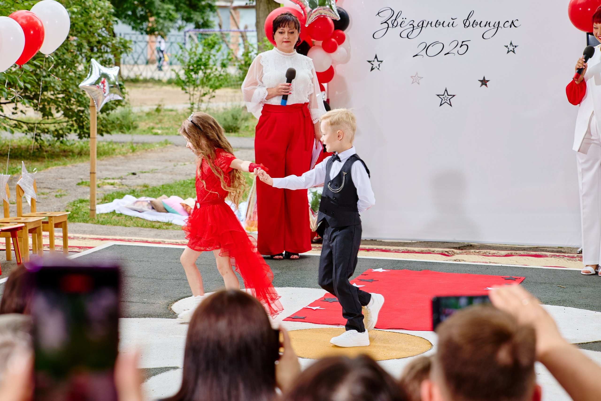 Выпускной 45 сад. Фотограф Выпускные альбомы Таганрог Сергей Коробченко