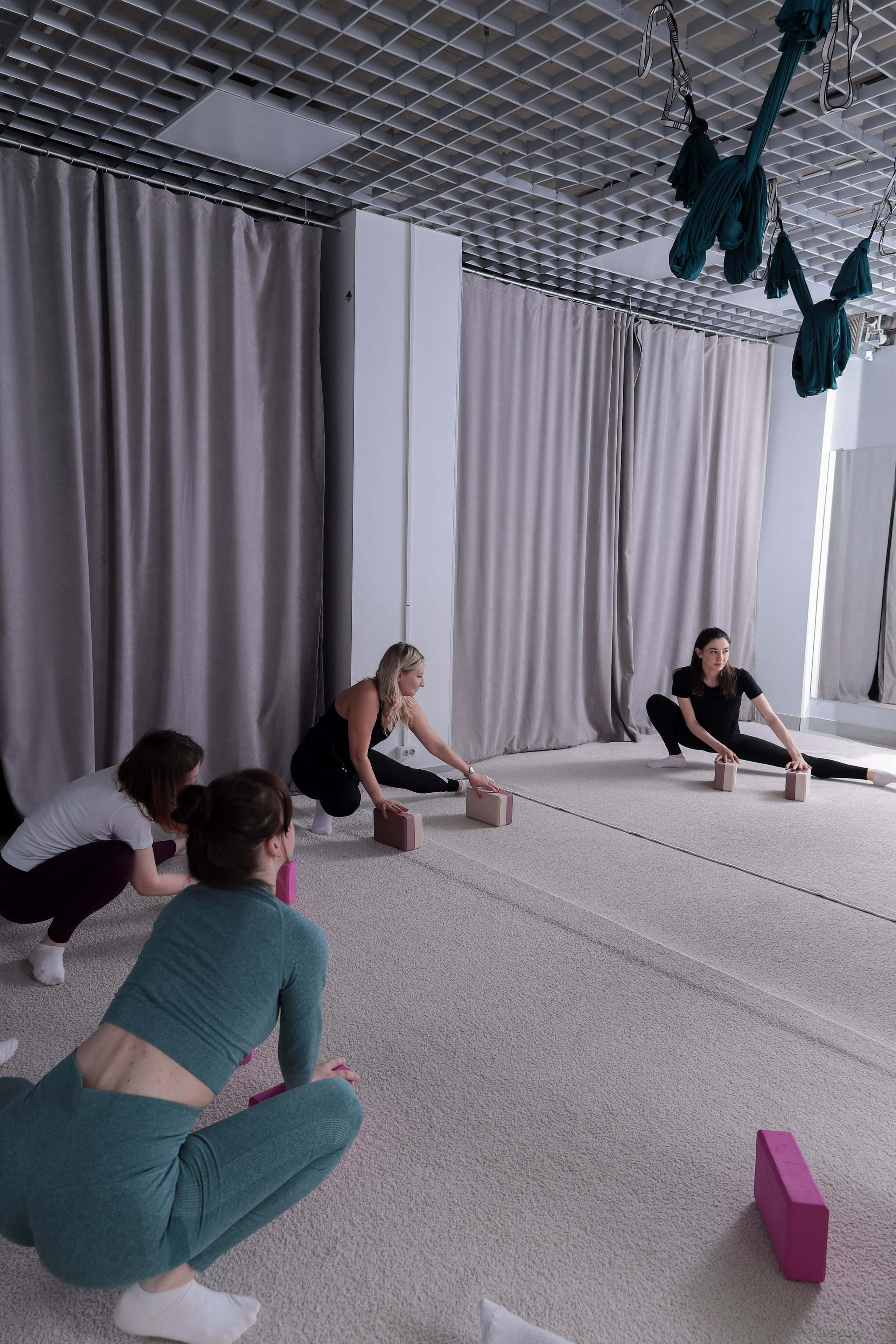 Арт-терапия + аэройога. Фотограф Надршина Лилия