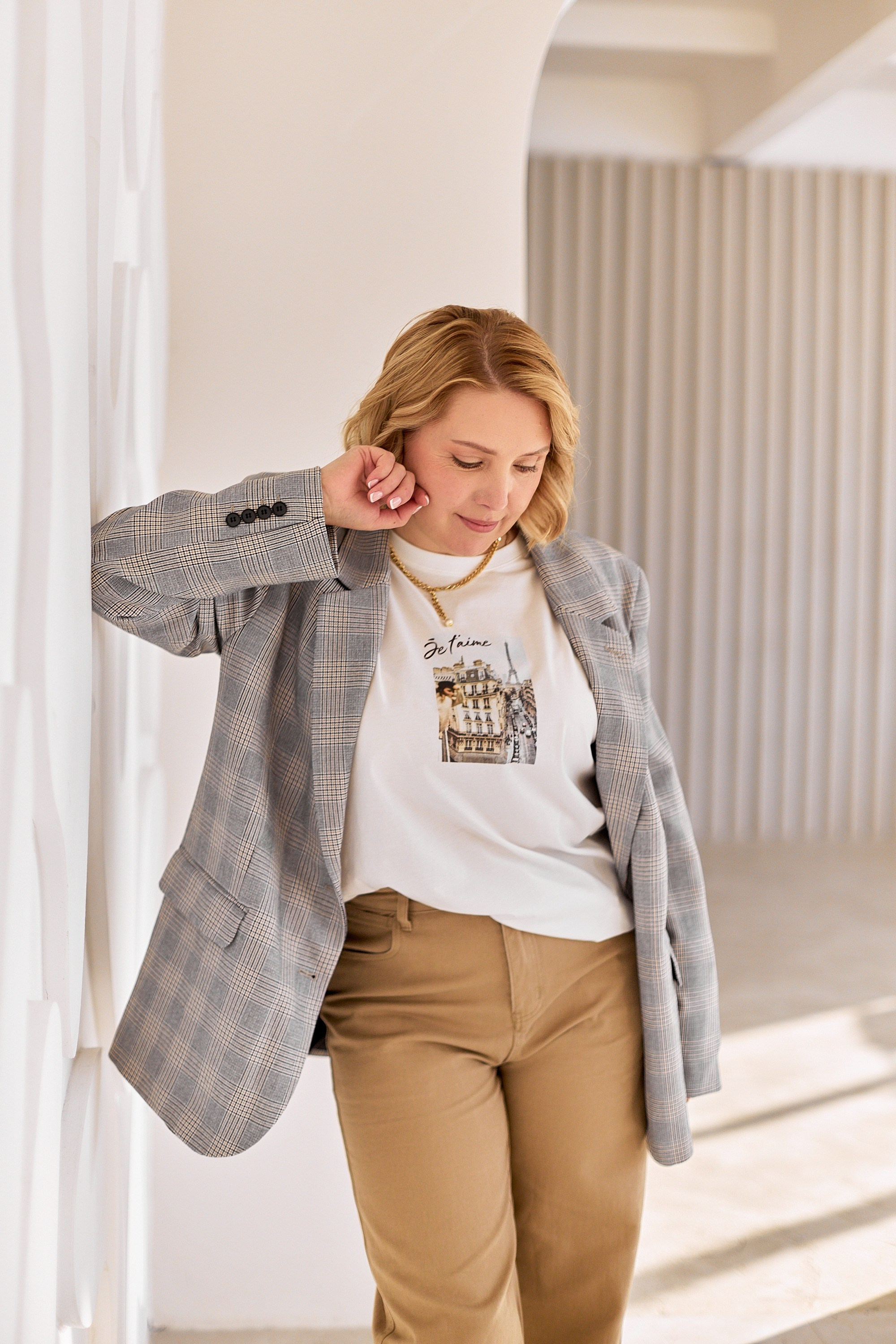 Женская контент съемка Екатеринбург. Фотограф Екатеринбург Анастасия Жерновская | Маркетплейсы и нейрофото