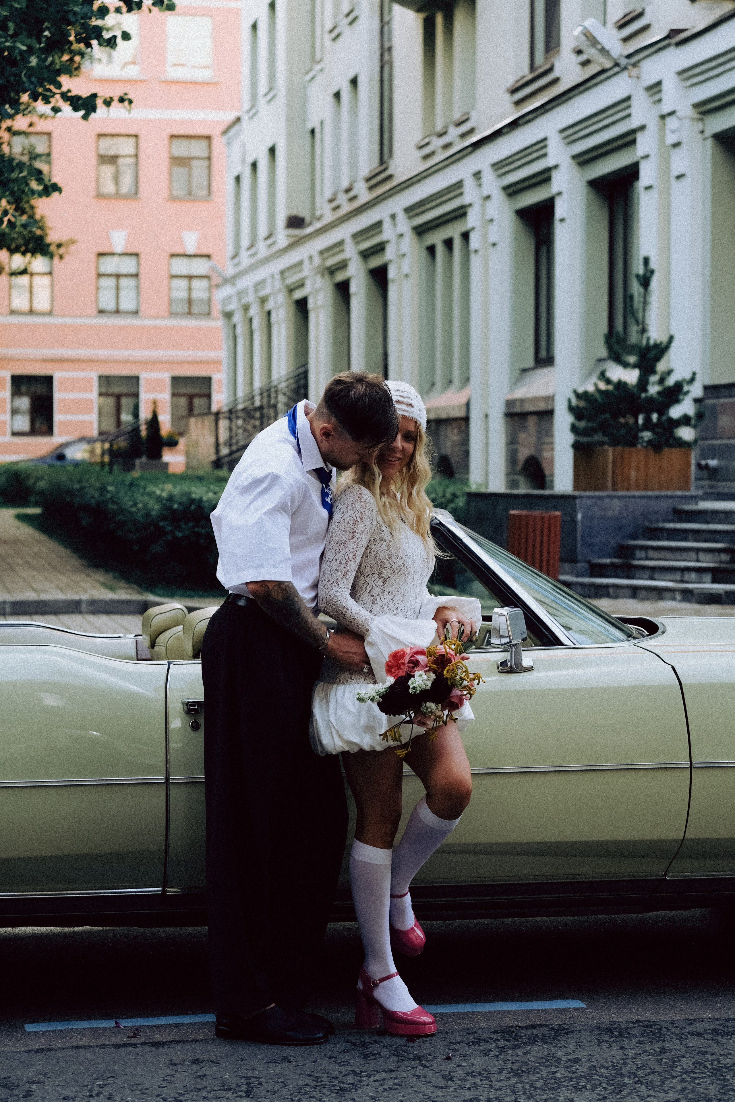 СВАДЕБНАЯ СЬЕМКА С КАБРИОЛЕТОМ В САНТК-ПЕТЕРБУРГЕ НА ПЕТРОГРАДКЕ В ОТЕЛЕ ПАНОРАМИКА. Профессиональный фотограф, Санкт-Петербург — Виктория Богомолова