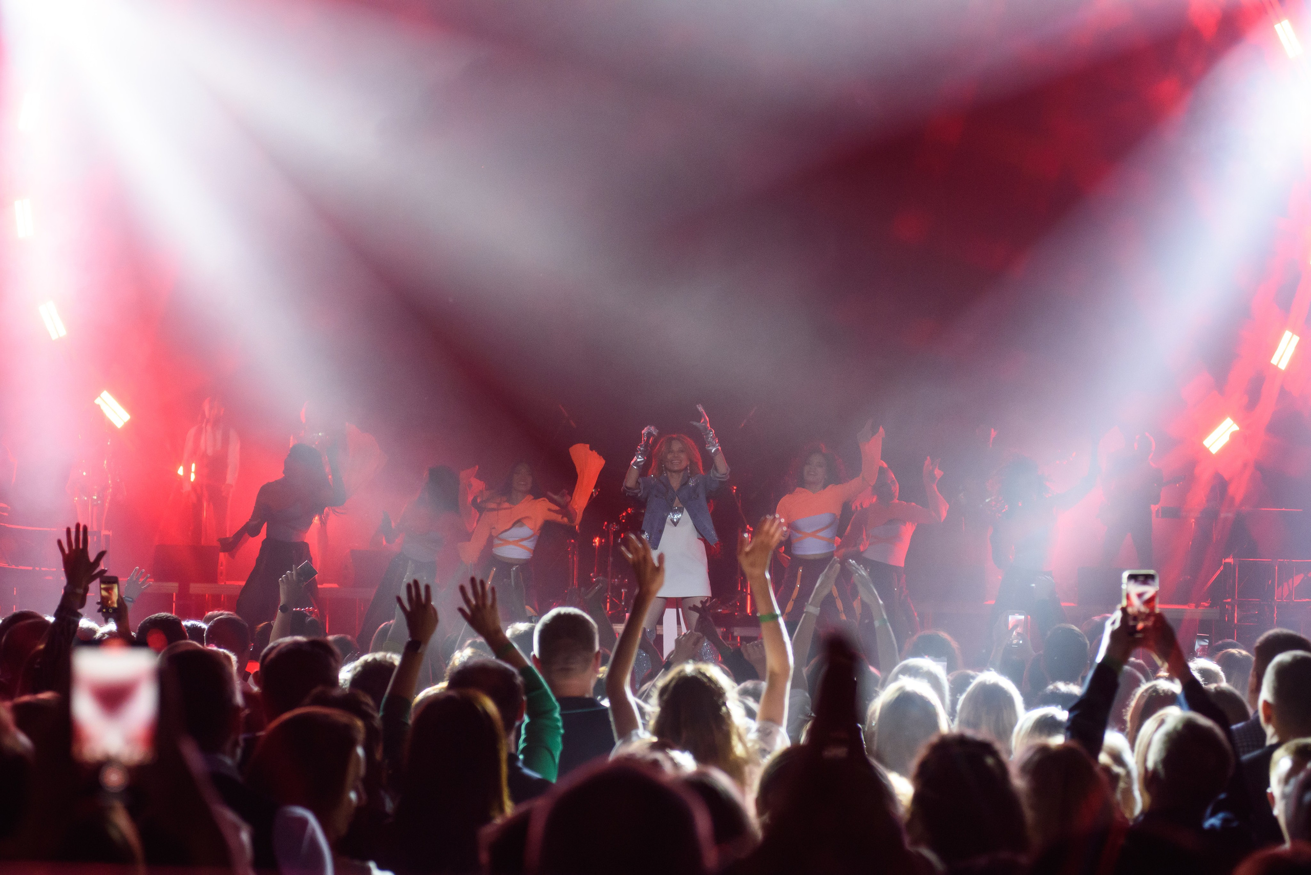 Дискотека 80-90-2000х — «Имена на все времена», Крокус Сити Холл. Бренд-фотограф для экспертов и блогеров в Москве Влада Горбовская