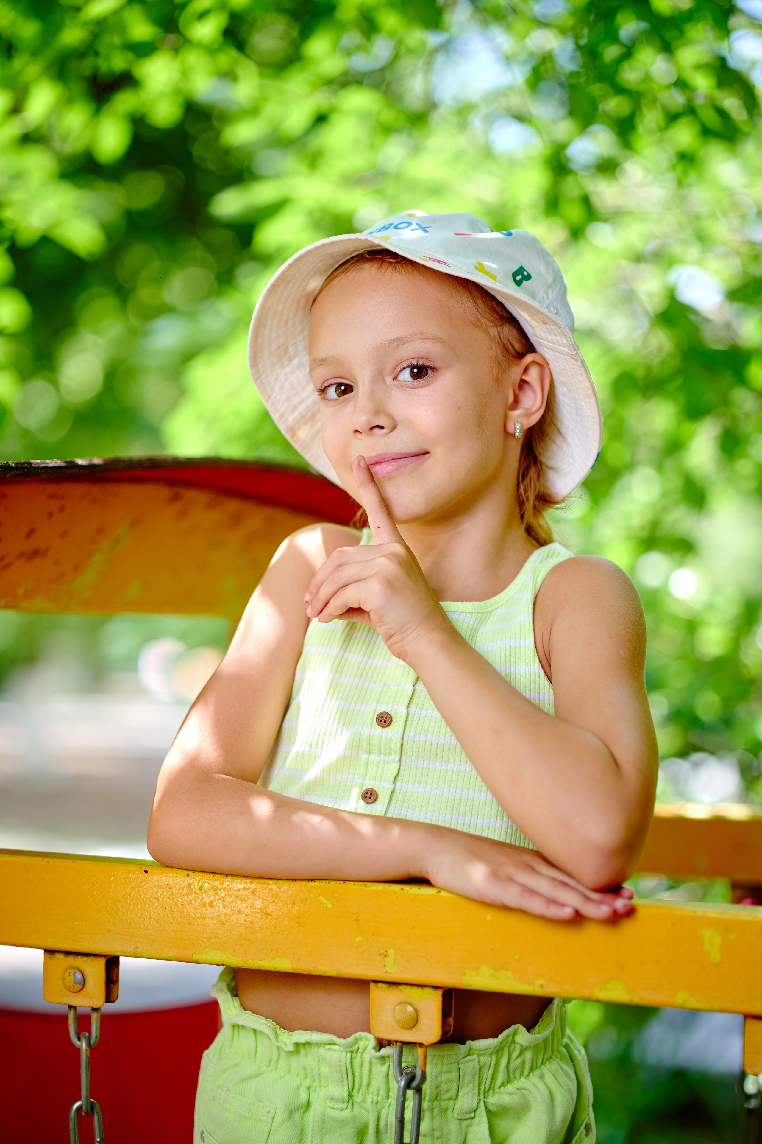 Пример летней съемки в детском саду № 92 Старшая группа Радуга. Фотограф Выпускные альбомы Таганрог Сергей Коробченко