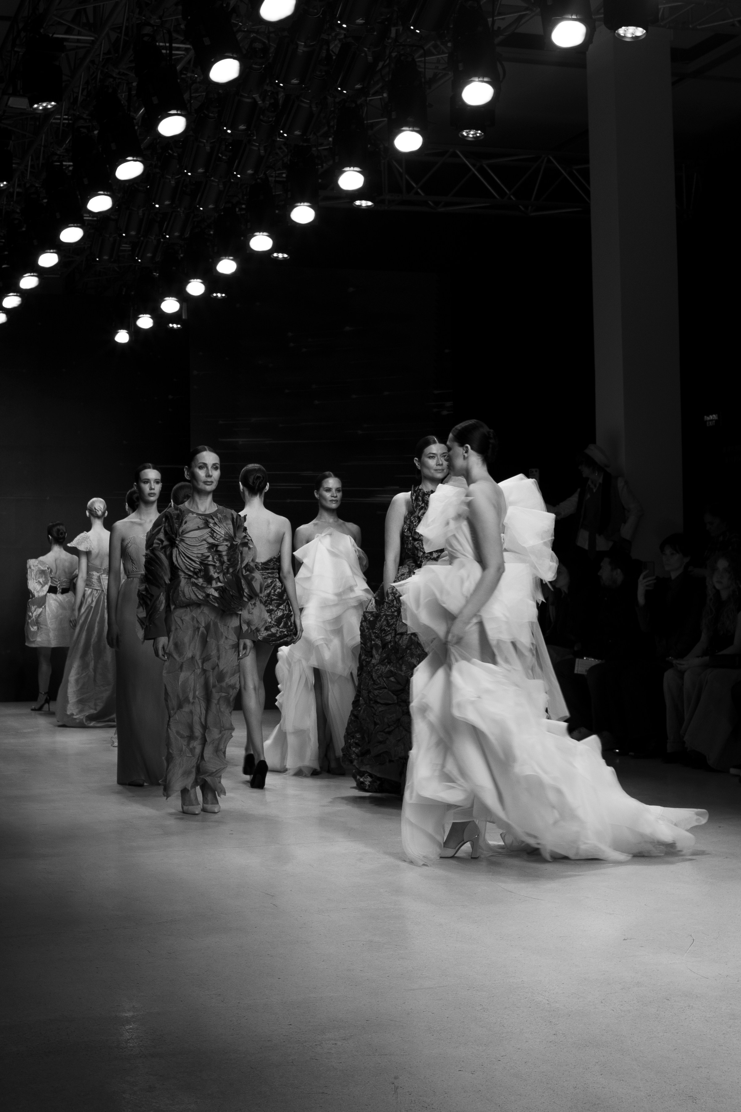 Fashion Week 2025. Свадебный фотограф в Москве Кристина Чехова