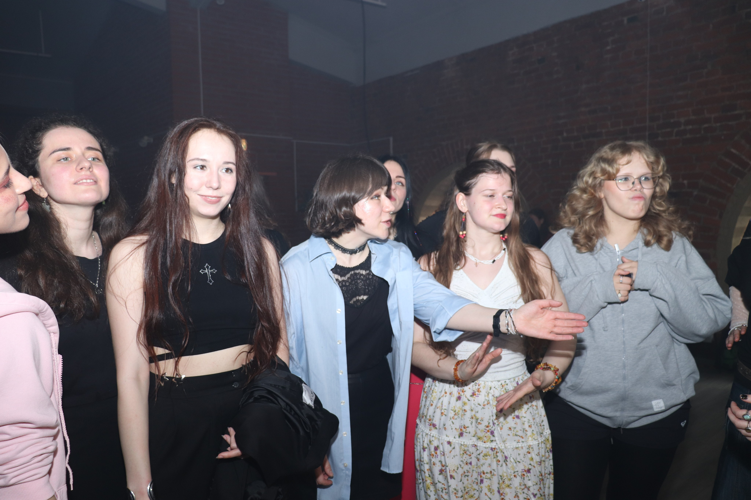 Дискотека 90х молодёжного «клуба 52». Ивентный фотограф в Санкт-Петербурге Олег Комков