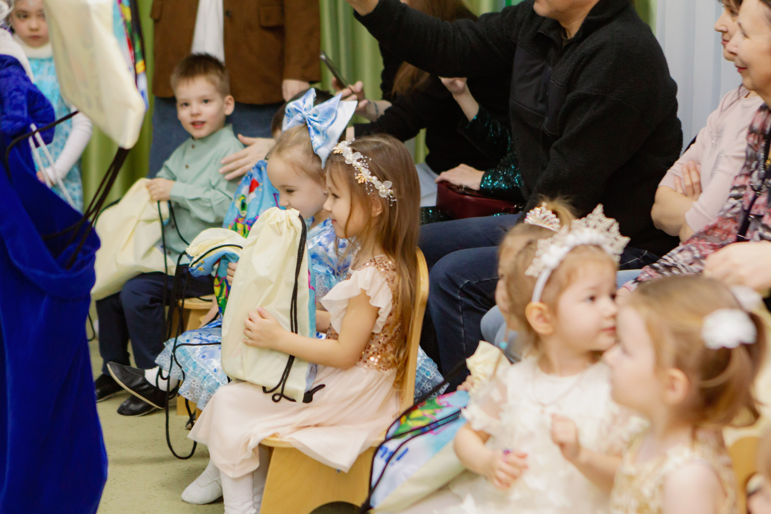 Фотосъёмка новогоднего утренника. Фотограф в Екатеринбурге Пойгина Елена
