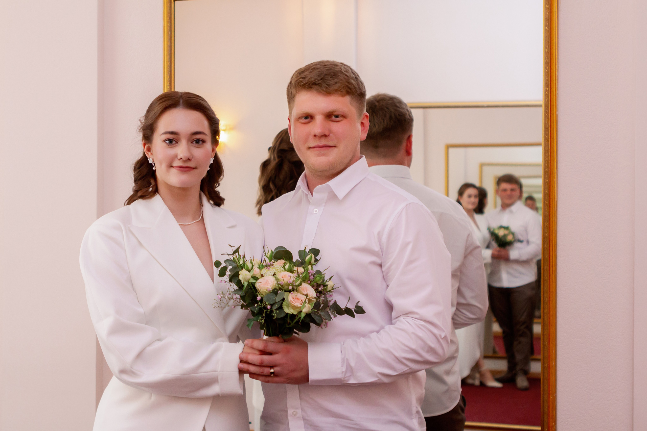 Никита и Елизавета. Свадебная фотосъёмка в ЗАГСе, Екатеринбург. Фотограф в Екатеринбурге Пойгина Елена