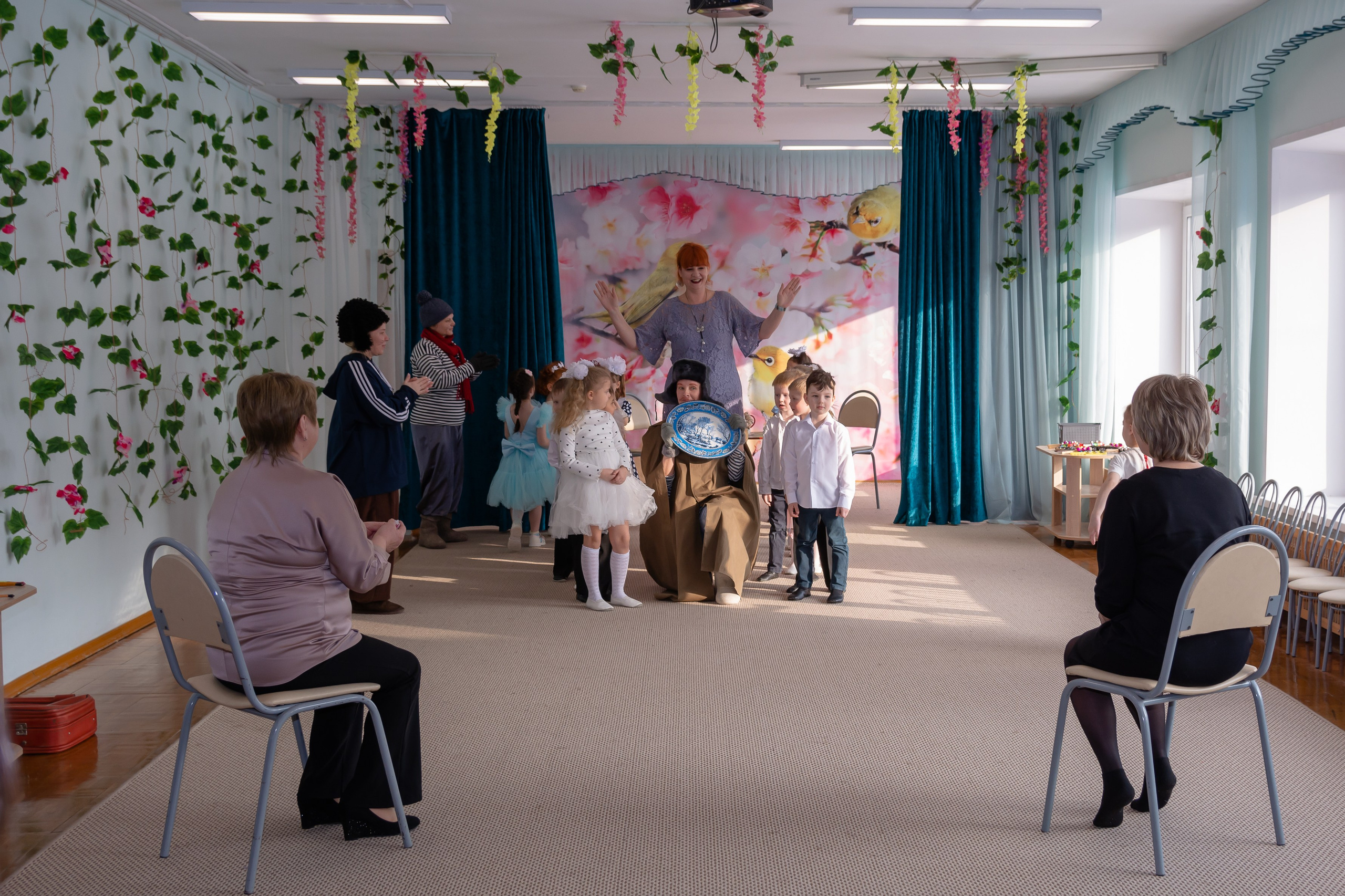 Весенний утренник