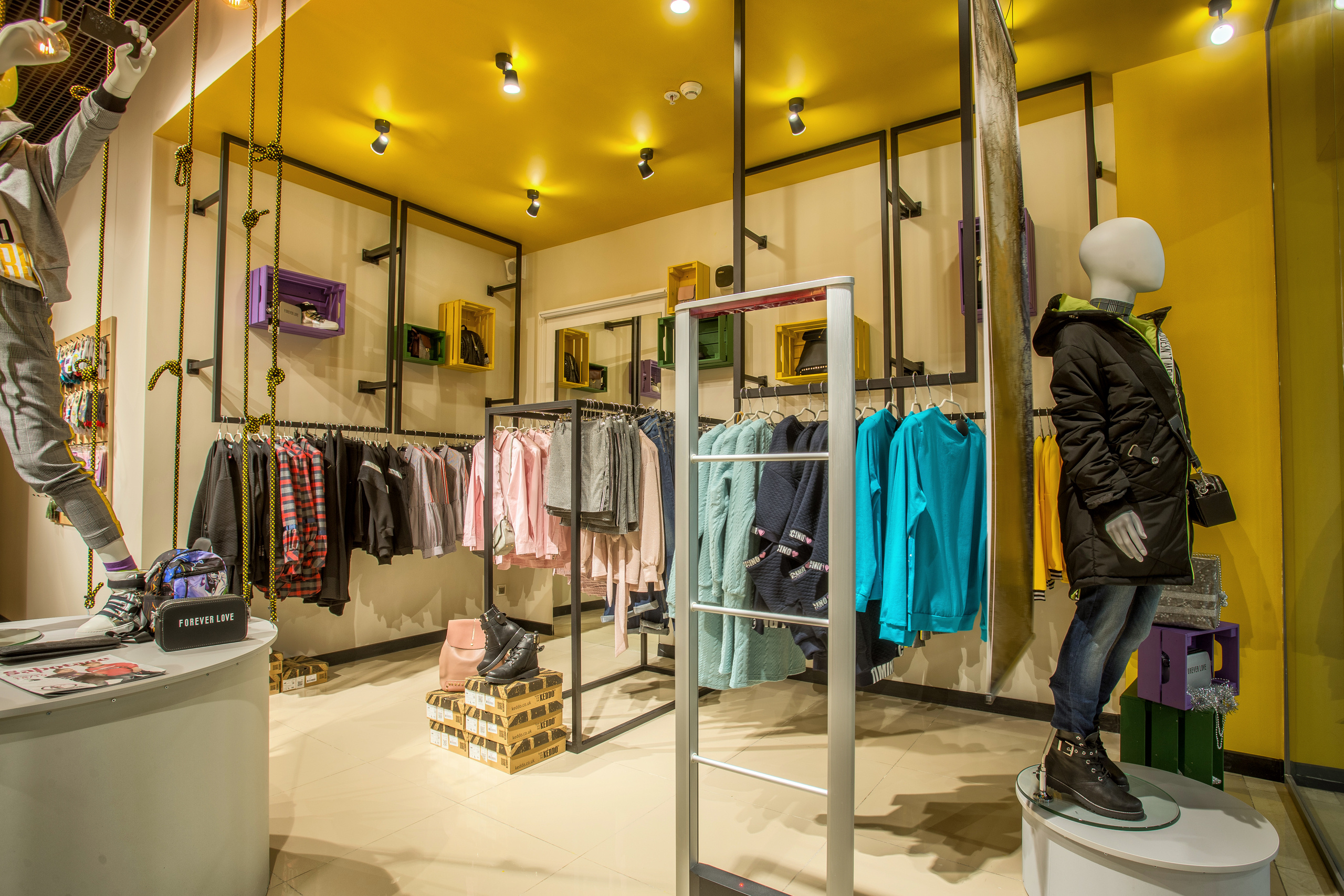 Интерьер Уфа, Уфа Итерьер, Интерьерный фотограф Уфа, Уфа фотограф интерьера, Дизайн интерьера Уфа, Уфа Дизайн, Фото Уфа, Уфа Фото, Съёмка интерьера Уфа, семейный фотограф Уфа, Уфа фотосессии, Фотосесии в Уфе, фотограф на праздник Уфа, фотостудия уфа, фотограф уфа авито, фотограф портфолио уфа, ищу фотографа уфа, профессиональные фотографы уфа, фотограф и видеограф уфа, фотограф на свадьбу уфа цены, услуги фотографа уфа, фотографы в уфе цены, фотограф в Уфе цена, фотографы уфа недорого, лучшие фотографы уфы,  фото дизайн интерьера Уфа, интерьер ресторана Уфа, Интерьер квартиры Уфа, интерьер паба Уфа, интерьер магазина Уфа, Магазин молодежной одежды SabotAge.