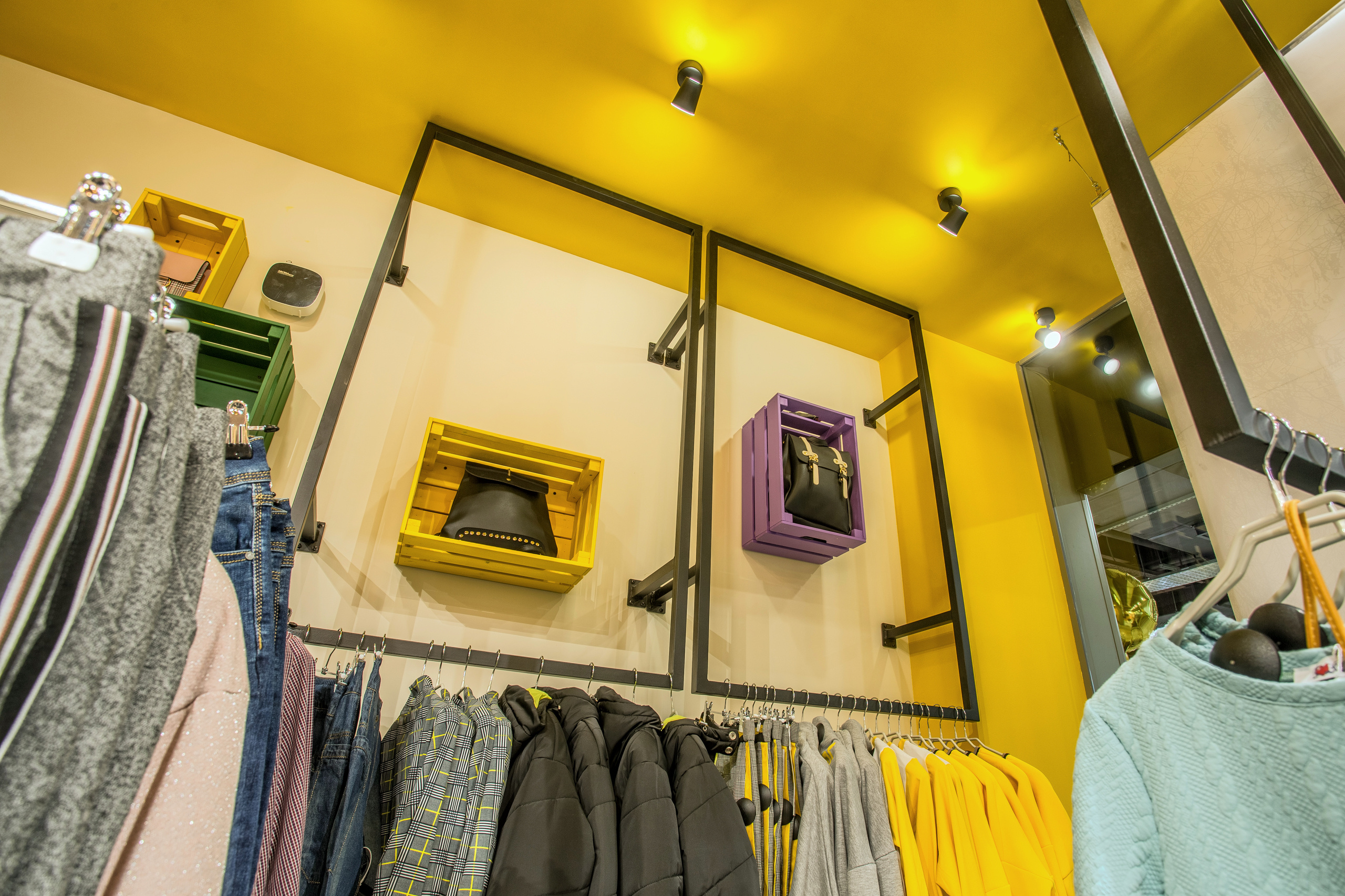 Интерьер Уфа, Уфа Итерьер, Интерьерный фотограф Уфа, Уфа фотограф интерьера, Дизайн интерьера Уфа, Уфа Дизайн, Фото Уфа, Уфа Фото, Съёмка интерьера Уфа, семейный фотограф Уфа, Уфа фотосессии, Фотосесии в Уфе, фотограф на праздник Уфа, фотостудия уфа, фотограф уфа авито, фотограф портфолио уфа, ищу фотографа уфа, профессиональные фотографы уфа, фотограф и видеограф уфа, фотограф на свадьбу уфа цены, услуги фотографа уфа, фотографы в уфе цены, фотограф в Уфе цена, фотографы уфа недорого, лучшие фотографы уфы,  фото дизайн интерьера Уфа, интерьер ресторана Уфа, Интерьер квартиры Уфа, интерьер паба Уфа, интерьер магазина Уфа, Магазин молодежной одежды SabotAge.