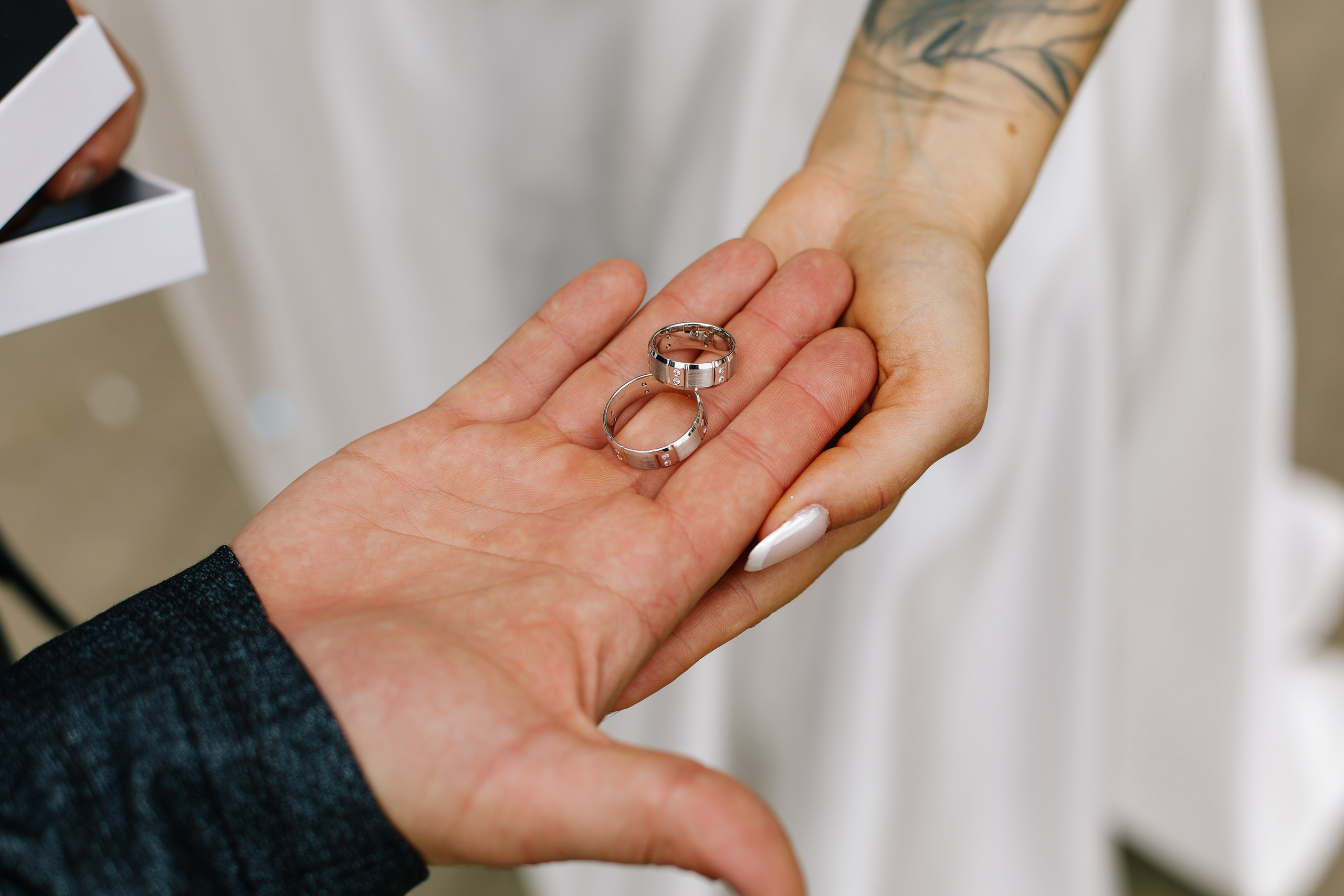 Примеры свадебных фотографий, позы для свадебной съёмки