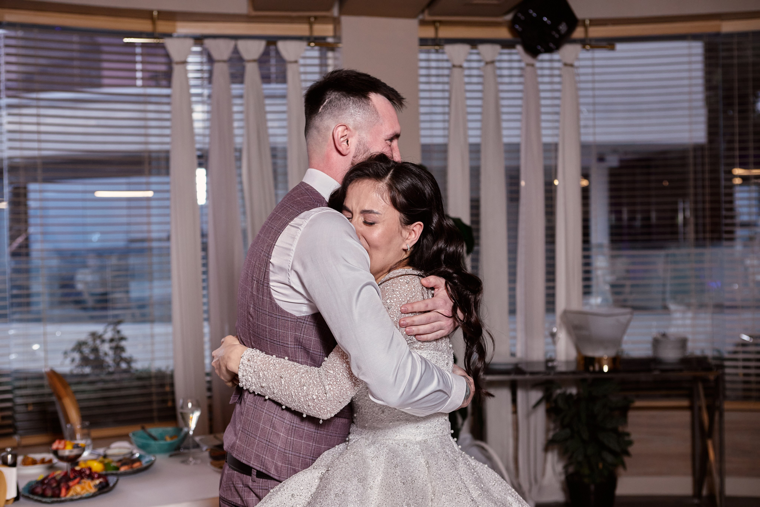 Denis & Elmira свадьба в Сочи. Свадебный и семейный фотограф в Сочи-Красной поляне Ларионова Анна