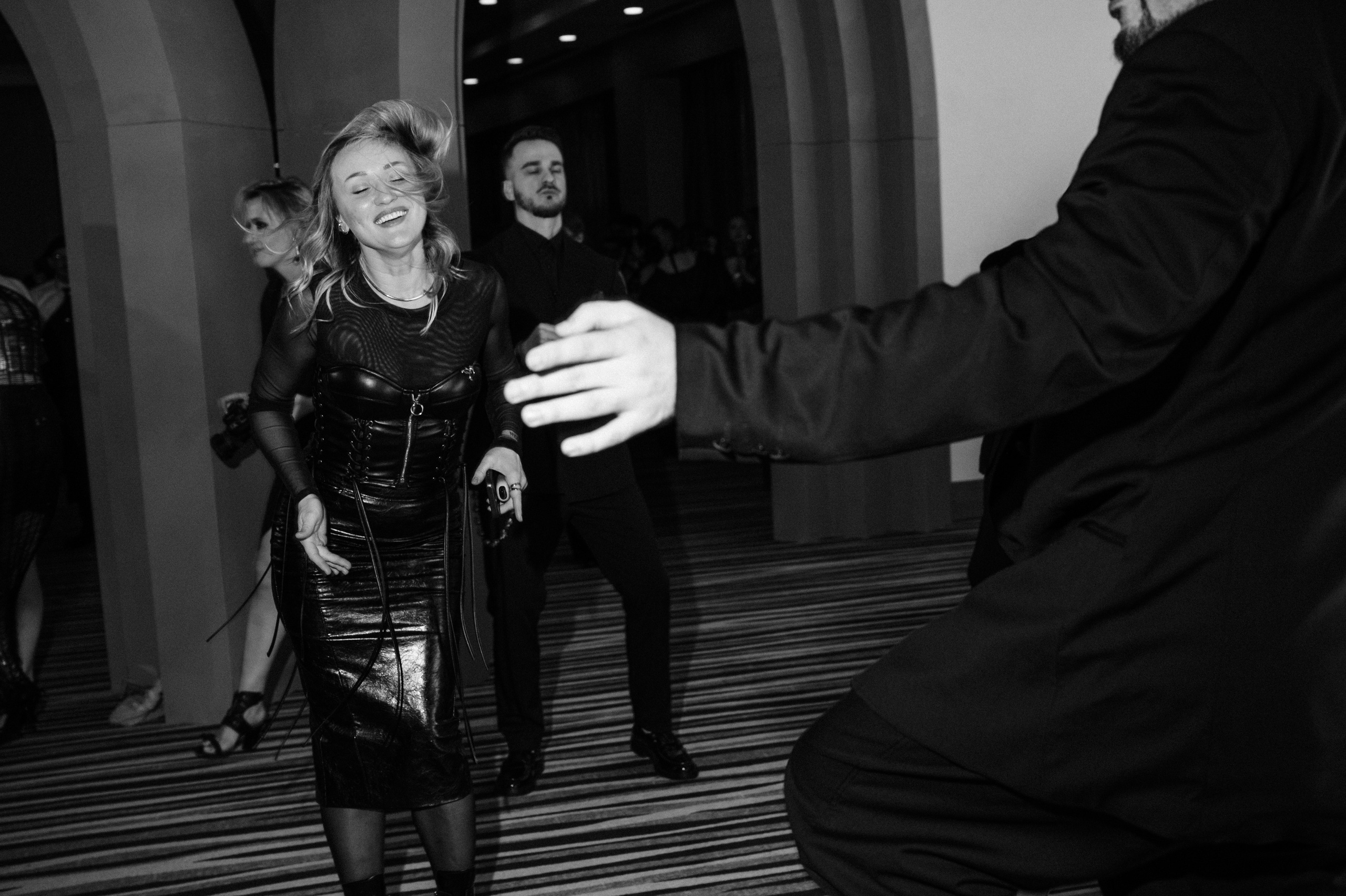 Репортажный фотограф на корпоратив и другие мероприятия. Свадебный и семейный фотограф в Краснодаре Марина Стёпа