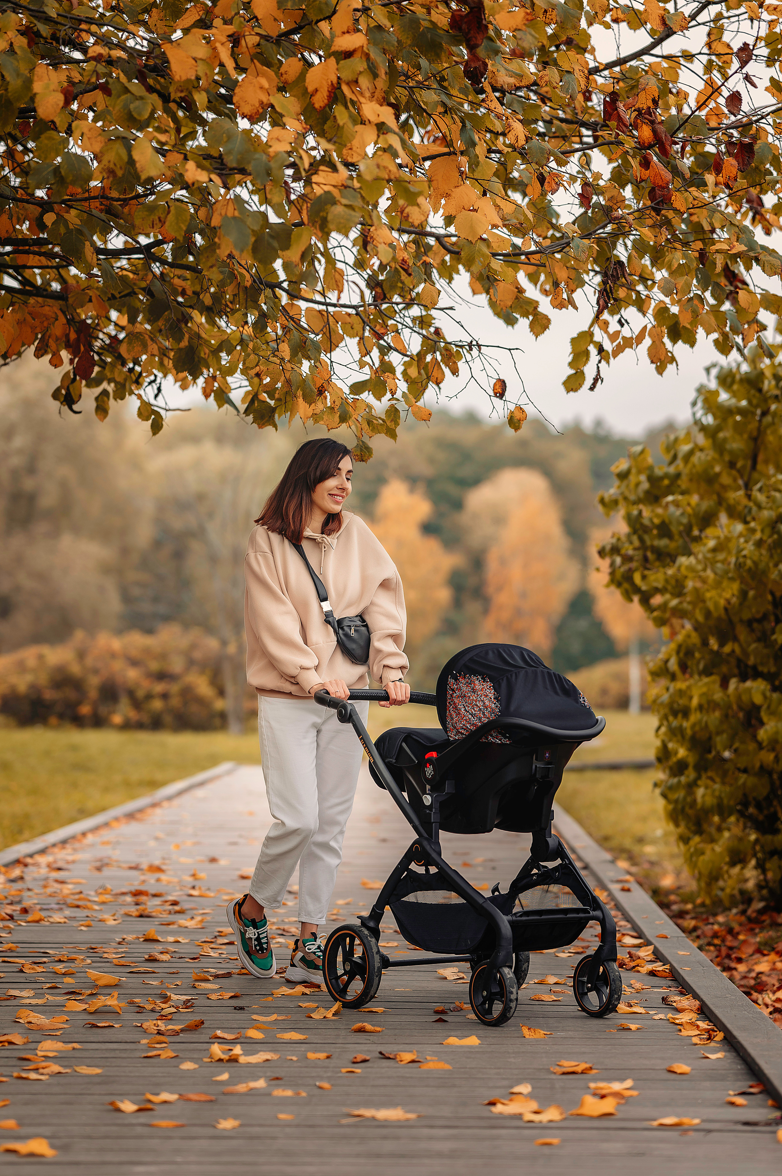 Осенняя прогулка в парке с малышом. Контент-фотограф в Москве Хныкина Лена