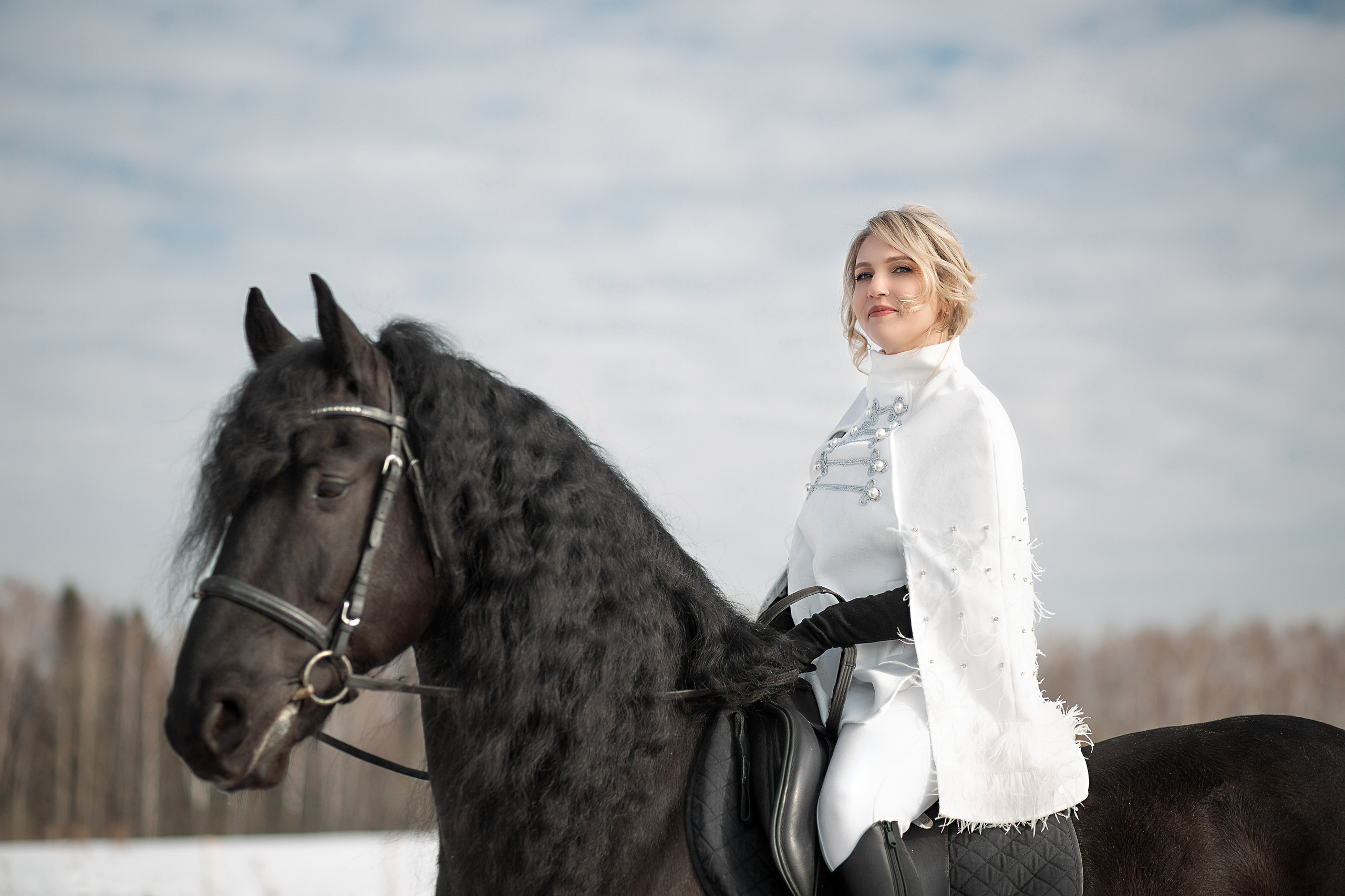 Оксана и Доминик. Фотосессия с лошадьми в Нижнем Новгороде