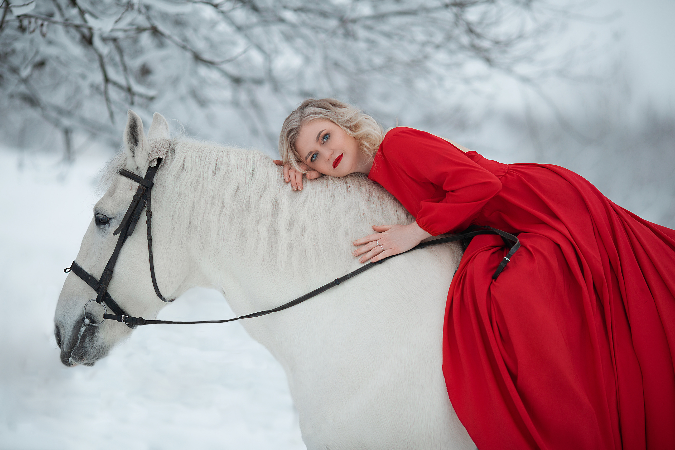 Елена и Воробей 18.12.21. Фотосессия с лошадьми в Нижнем Новгороде