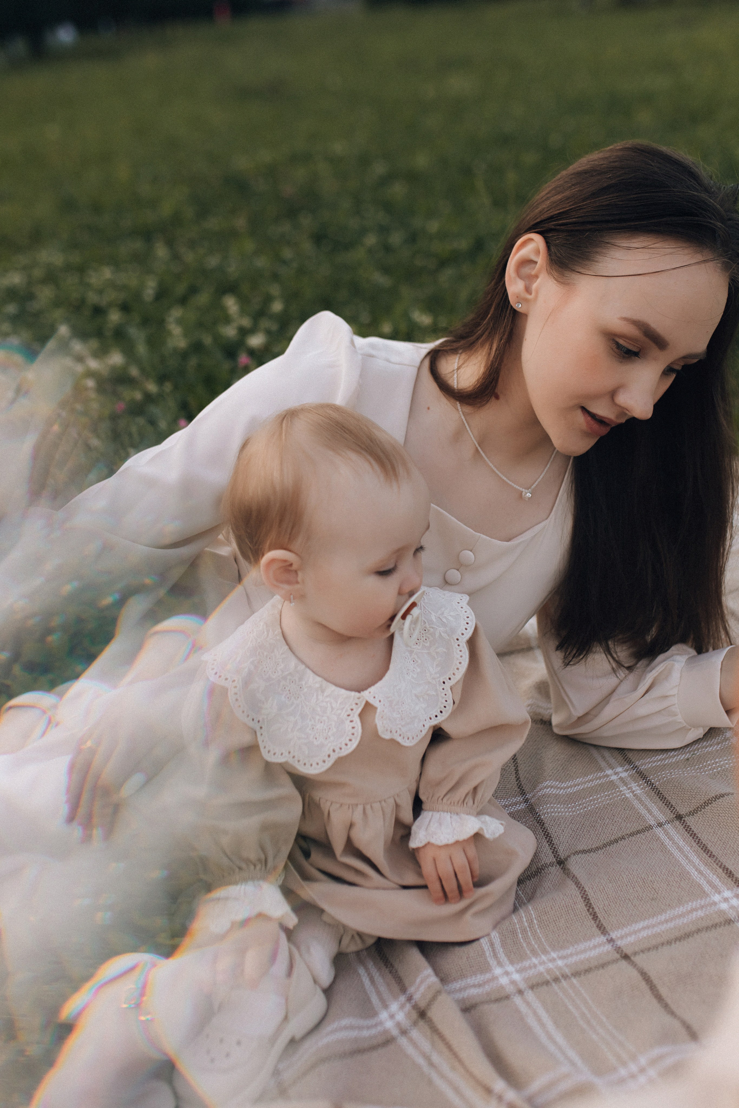 Семейная фотосессия летом в городе. Семейный фотограф Екатеринбург Черепанова Олеся