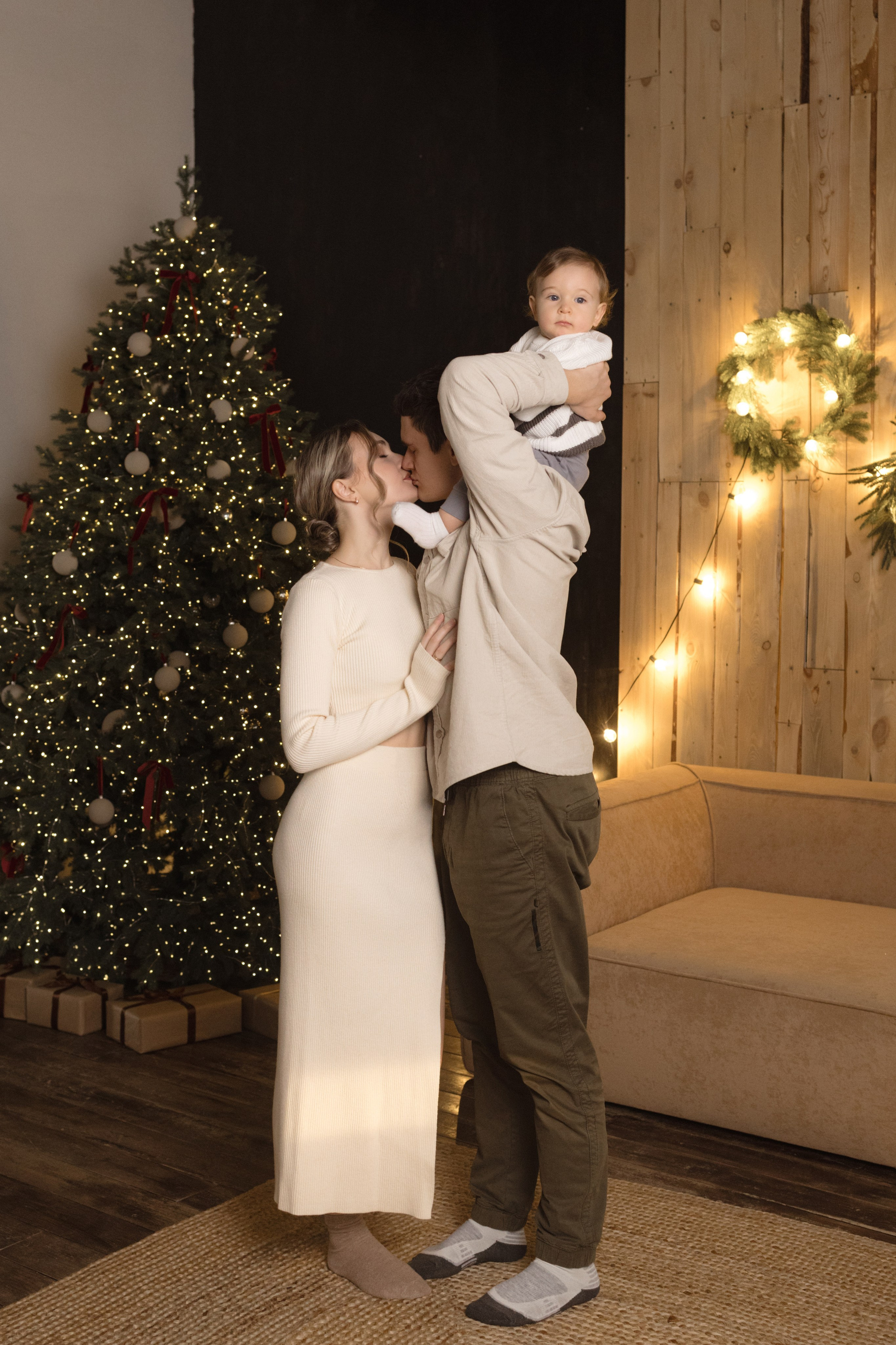 Новогодняя съемка в Историях (зал Мидл). Фотограф беременности и новорожденных в Красноярске Вета Ланская