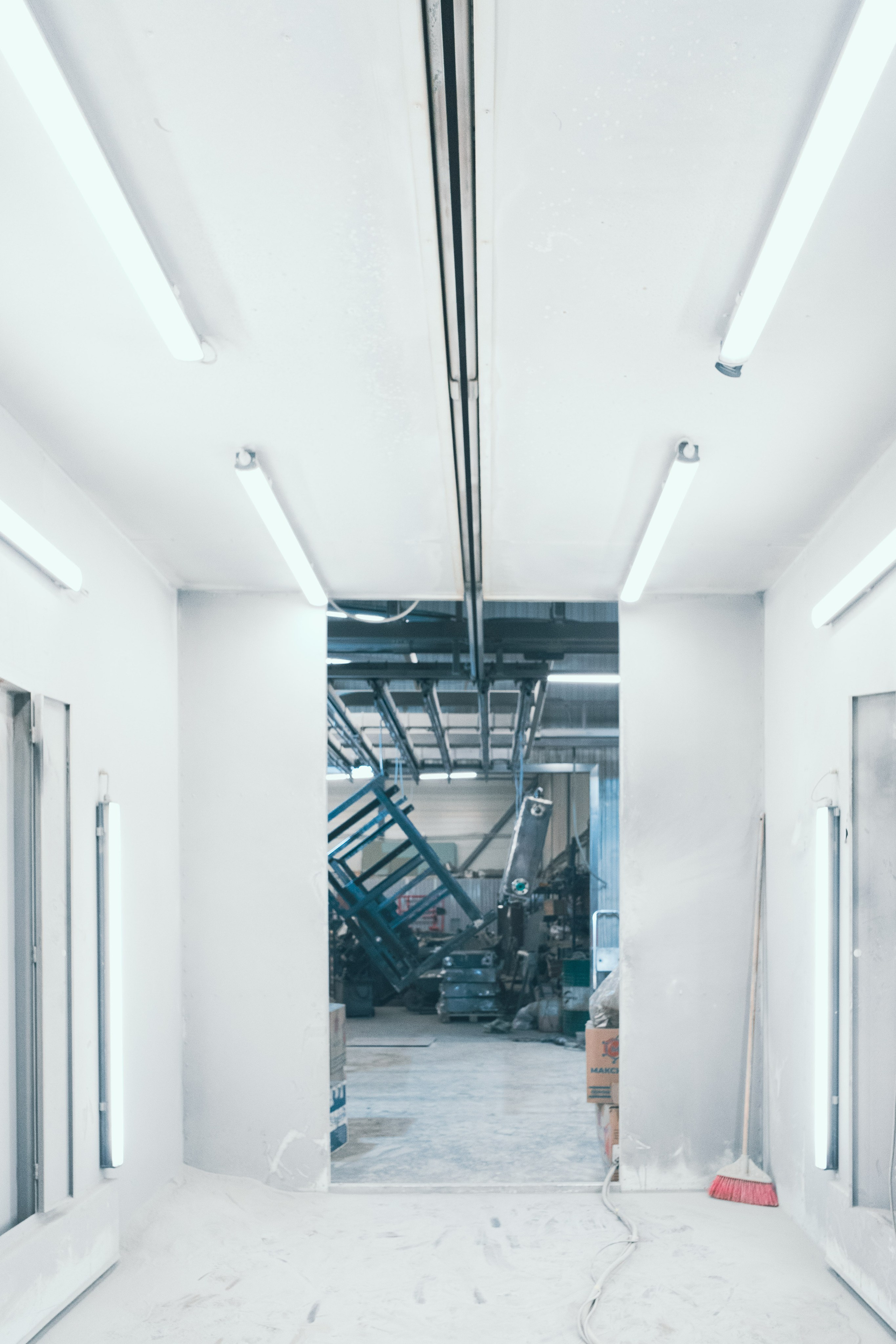 Рабочие цеха компании ПВК. Коммерческий Фотограф Виктор Фоменых