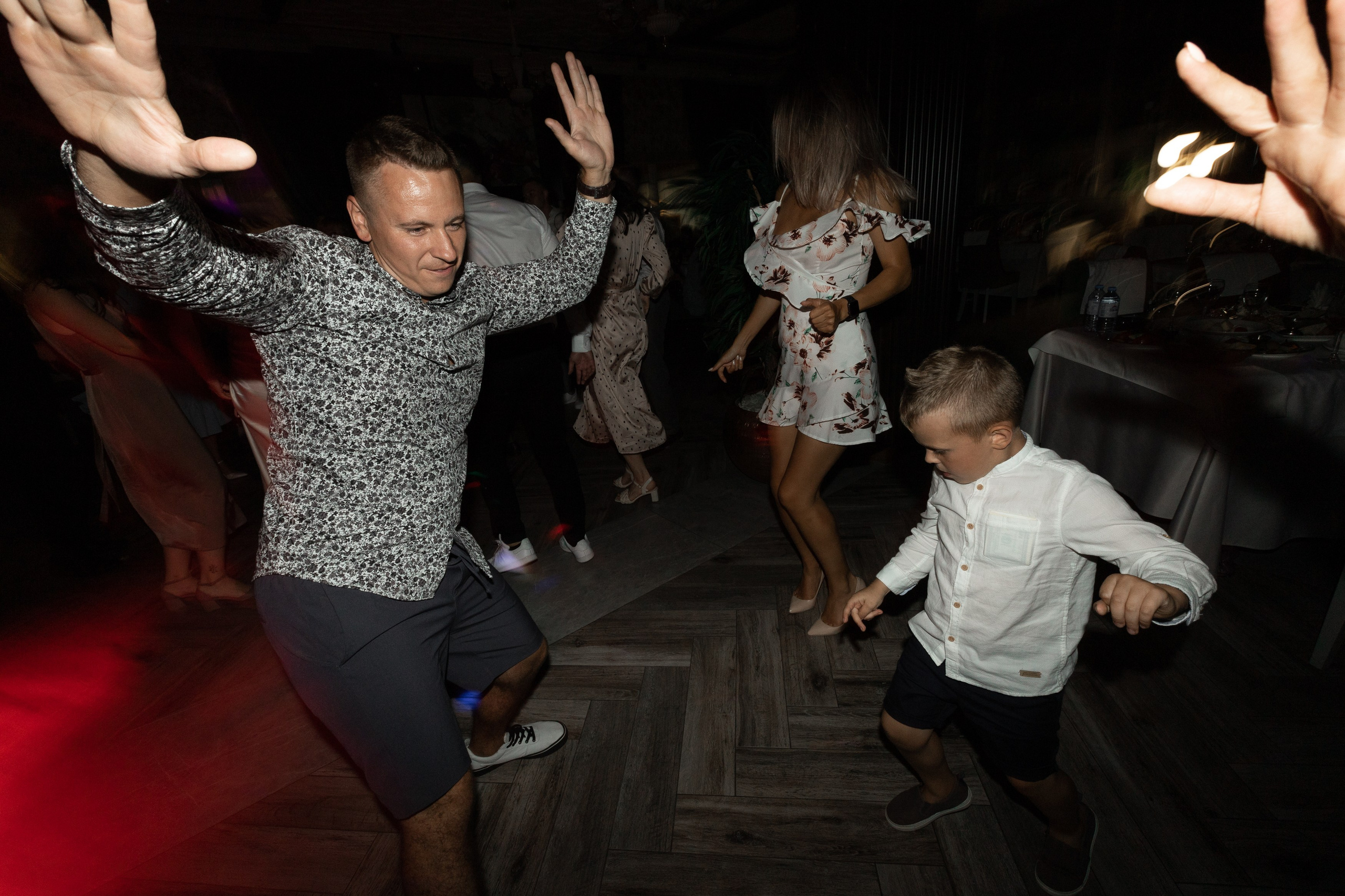 Свадебный фотограф Уфа — Руслан ГабдлисламовЖивые эмоции, красивые кадры, воспоминания на всю жизнь.Работаю по всей Республике Башкортоста. Свадебный фотограф Уфа Руслан Габдлисламов