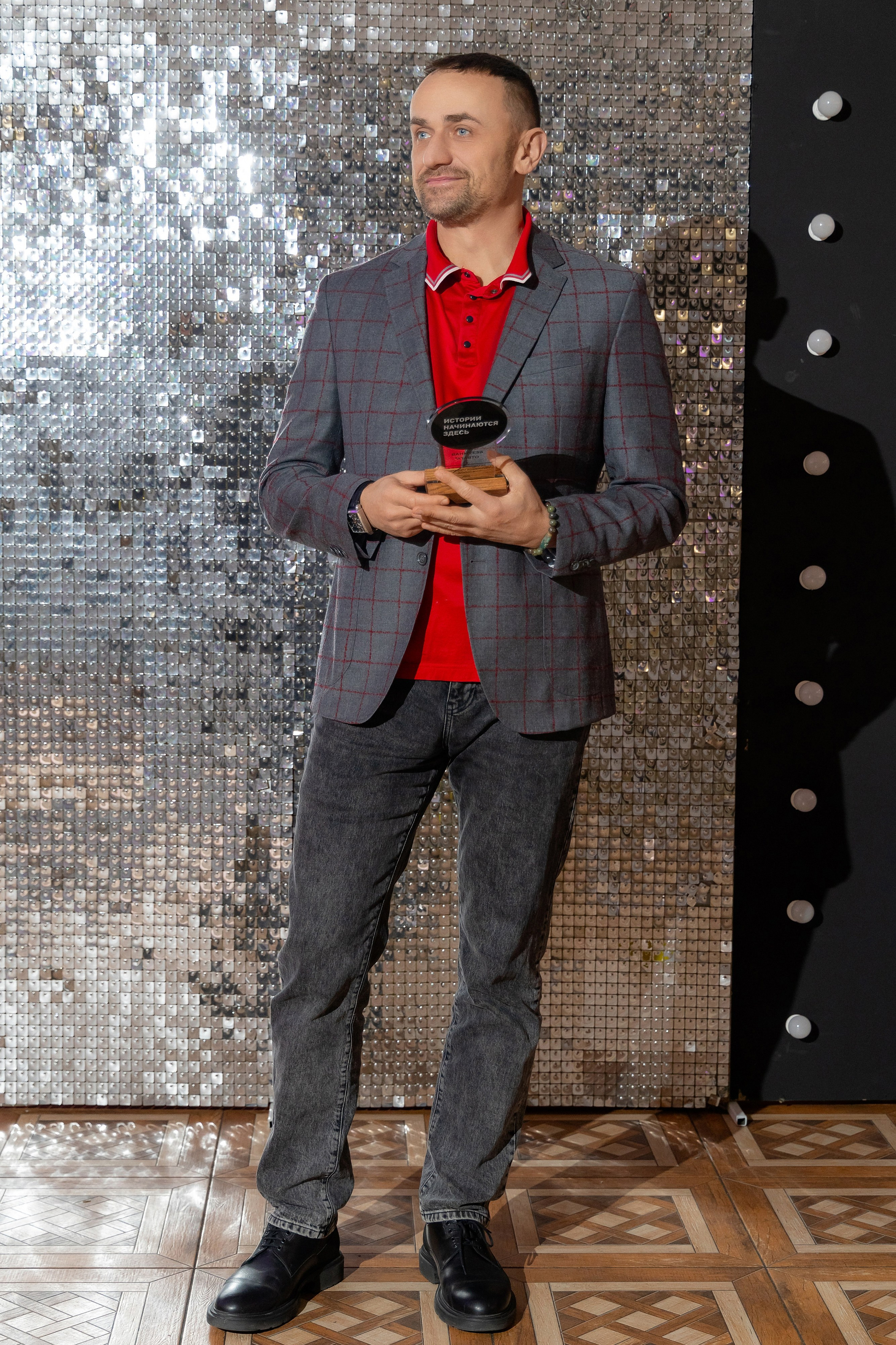 Корпоративная фотосъемка для кафе GARAGE | Новый год 2025 | Минск. Свадебный фотограф в Минске/Беларуси Сергей Спиридонов