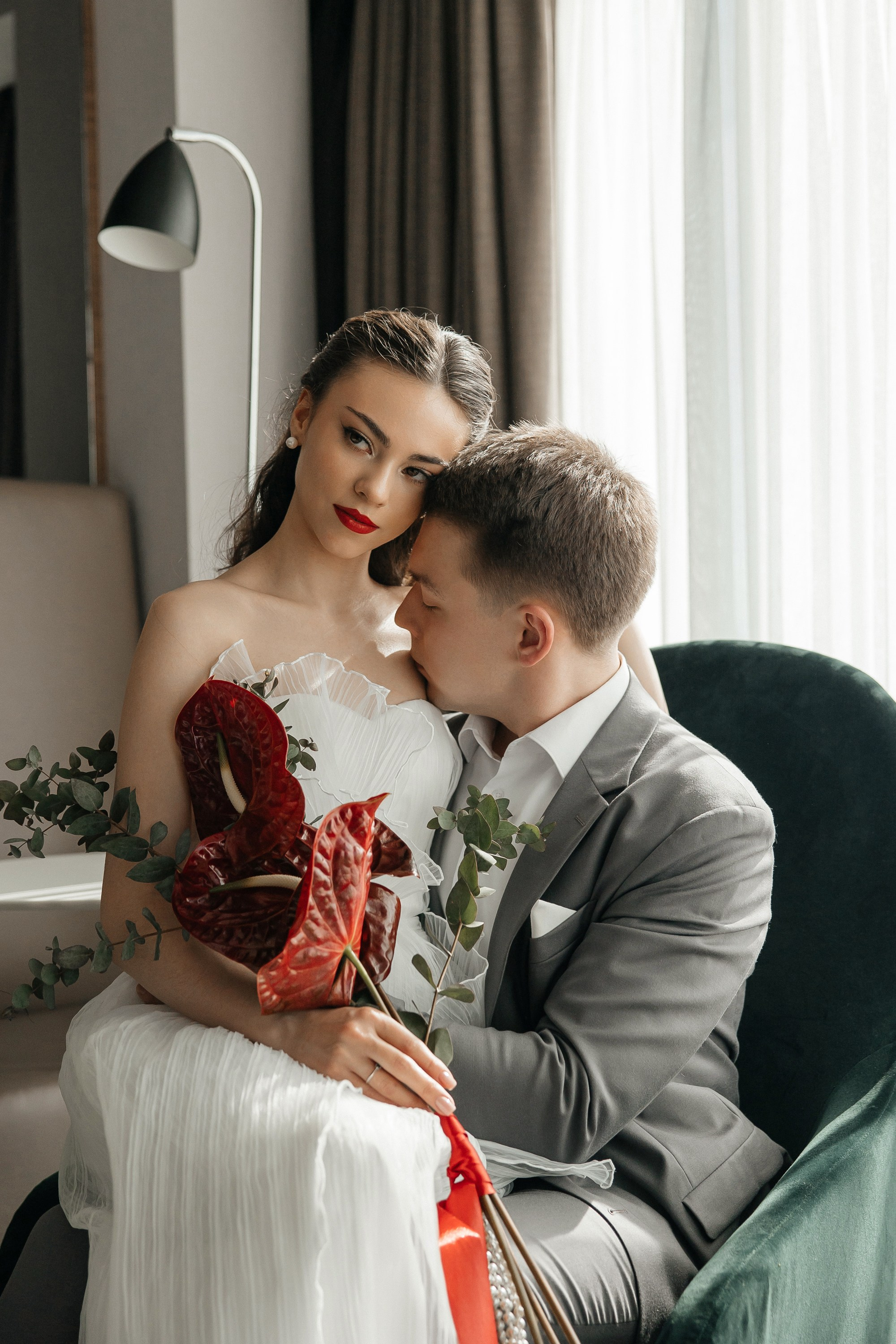 Свадебная фотосессия в&nbsp;отеле Рэдиссон Блу Олимпийский в Москве