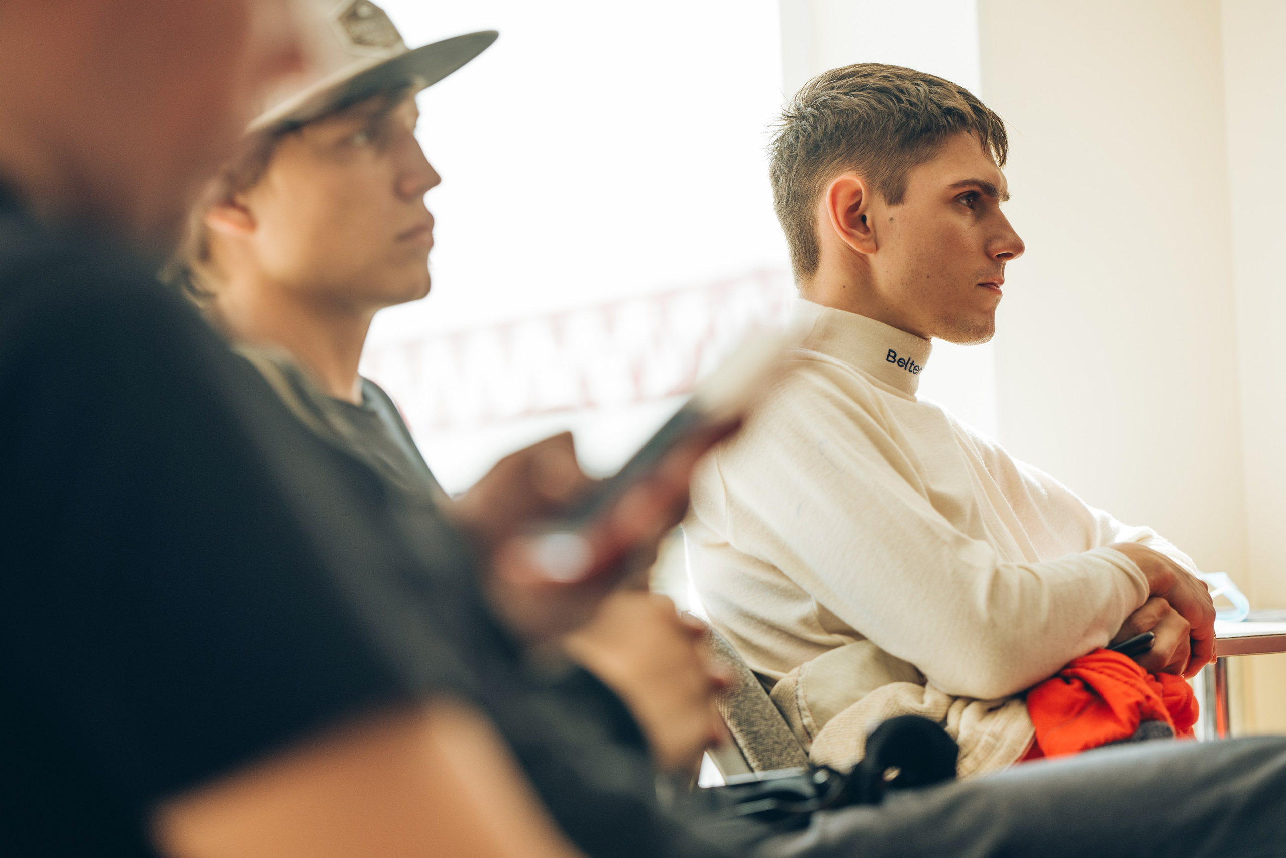 Rds запад ADM Raceway. DeLorein