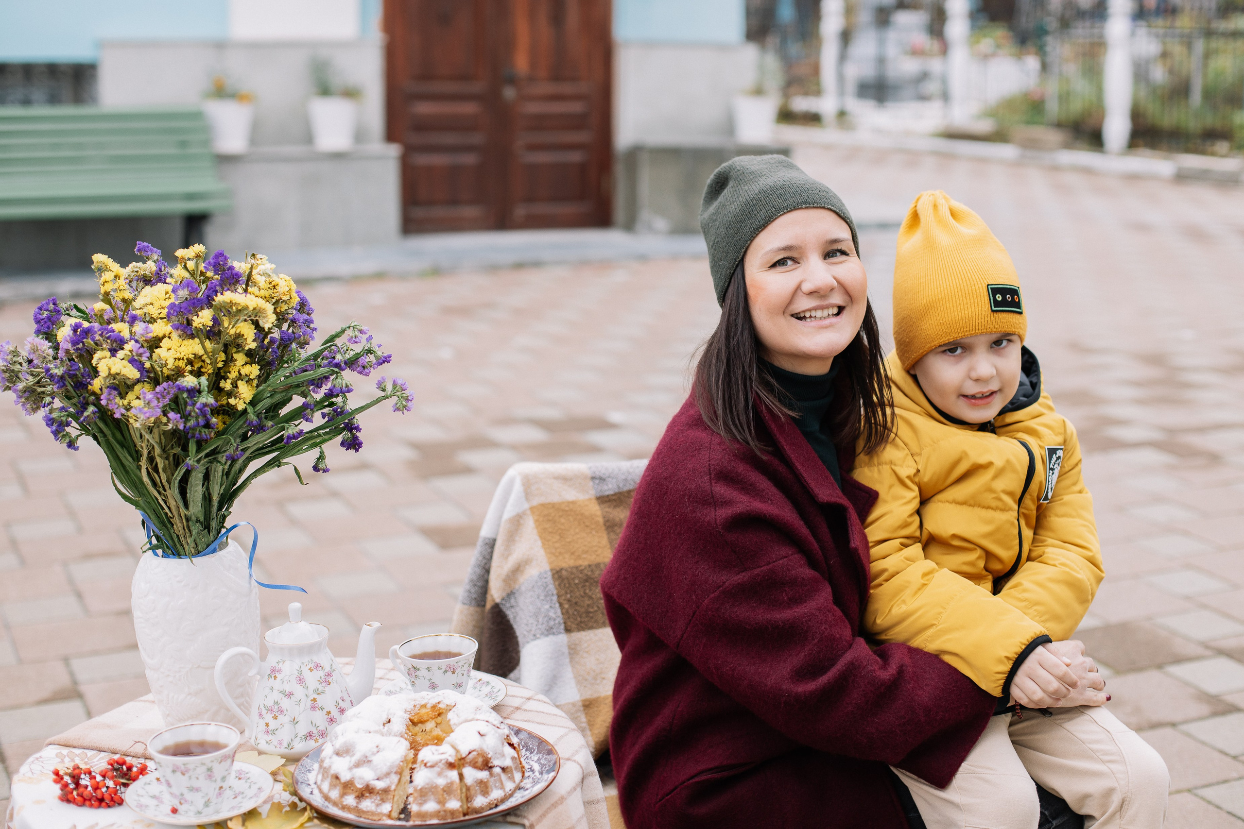 Покров в храме Иоанна Предтечи. Семейный фотограф Трусова Евгения в Екатеринбурге