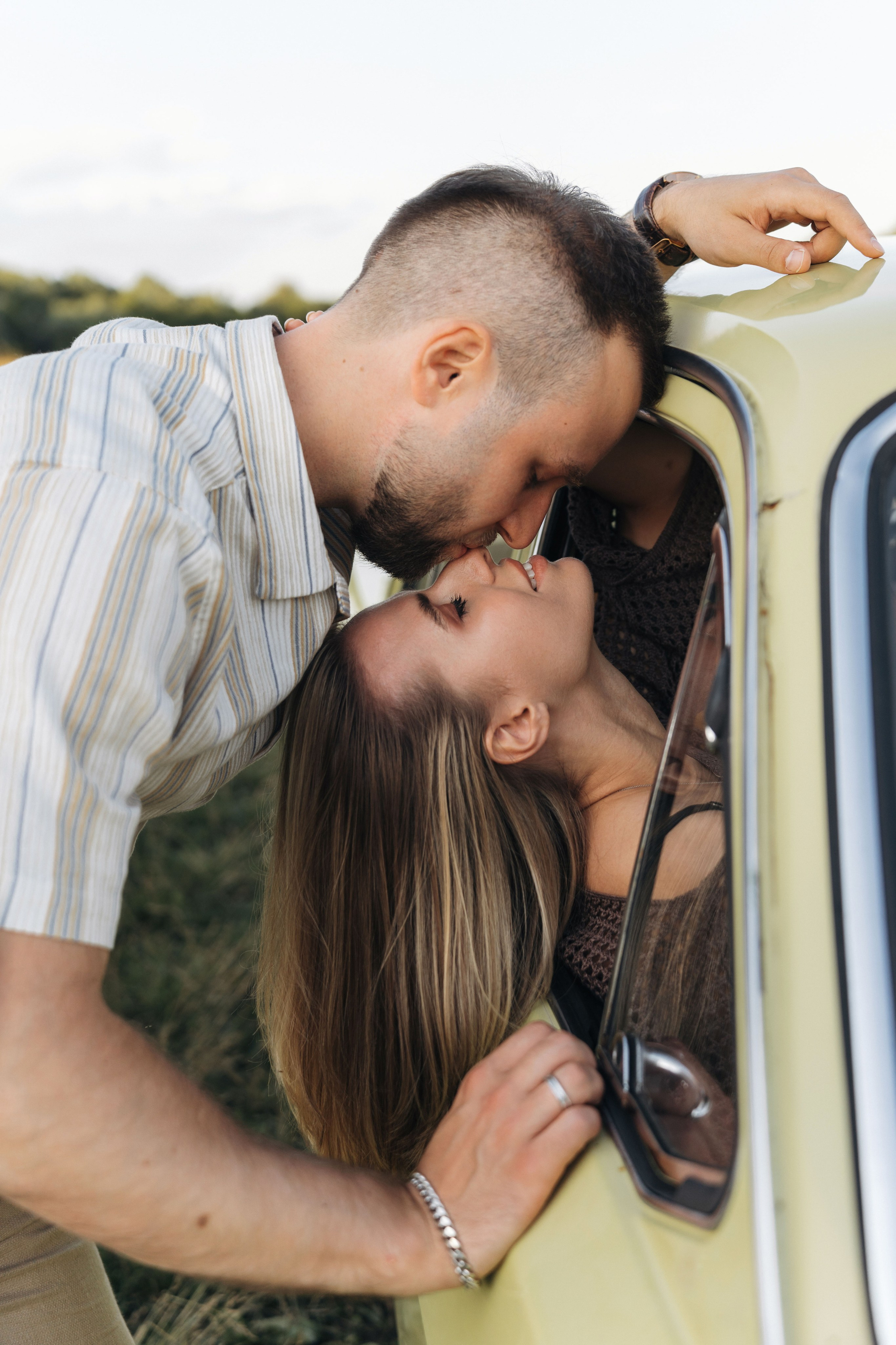 На машине загород. Ваш фотограф Вика Артемова
