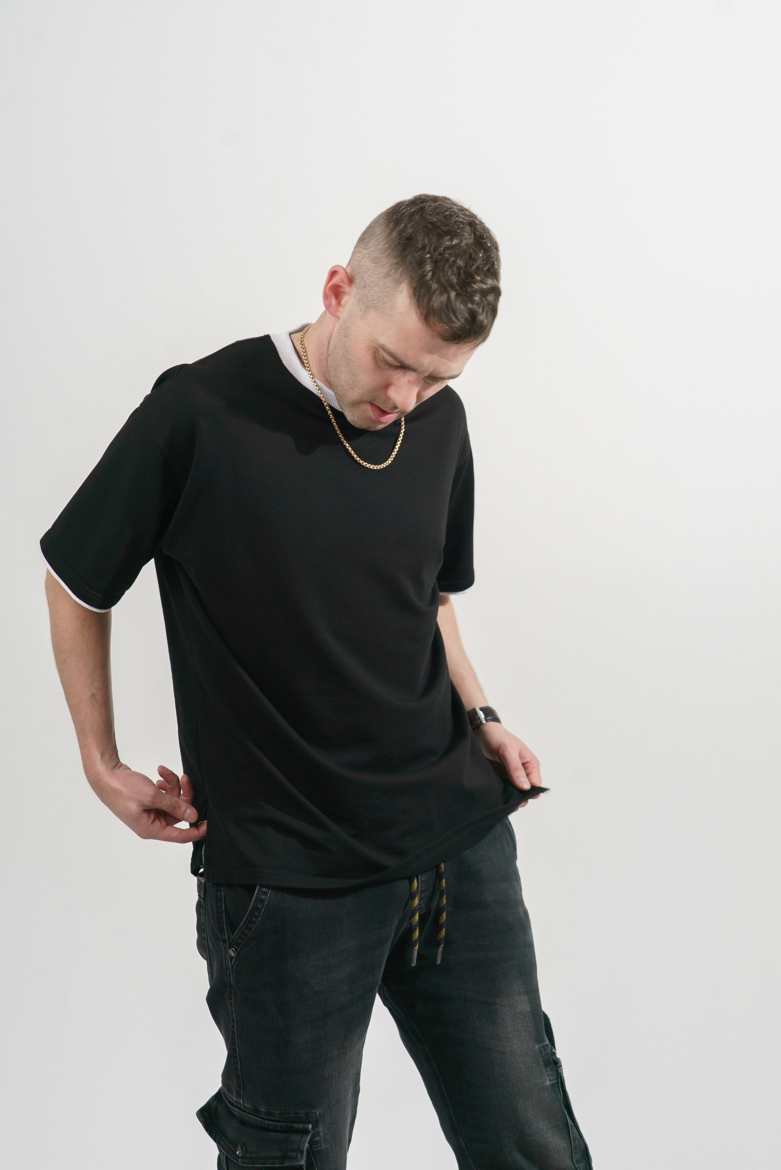 Предметная фотосъемка одежды для Wildberries и Ozon — бренды Краснодара. Фото и видеосъемка одежды для маркетплейсов Ozon, Wildberries. Шедевры для Вас! Фотограф и Видеограф в Краснодаре Пахиев Руслан