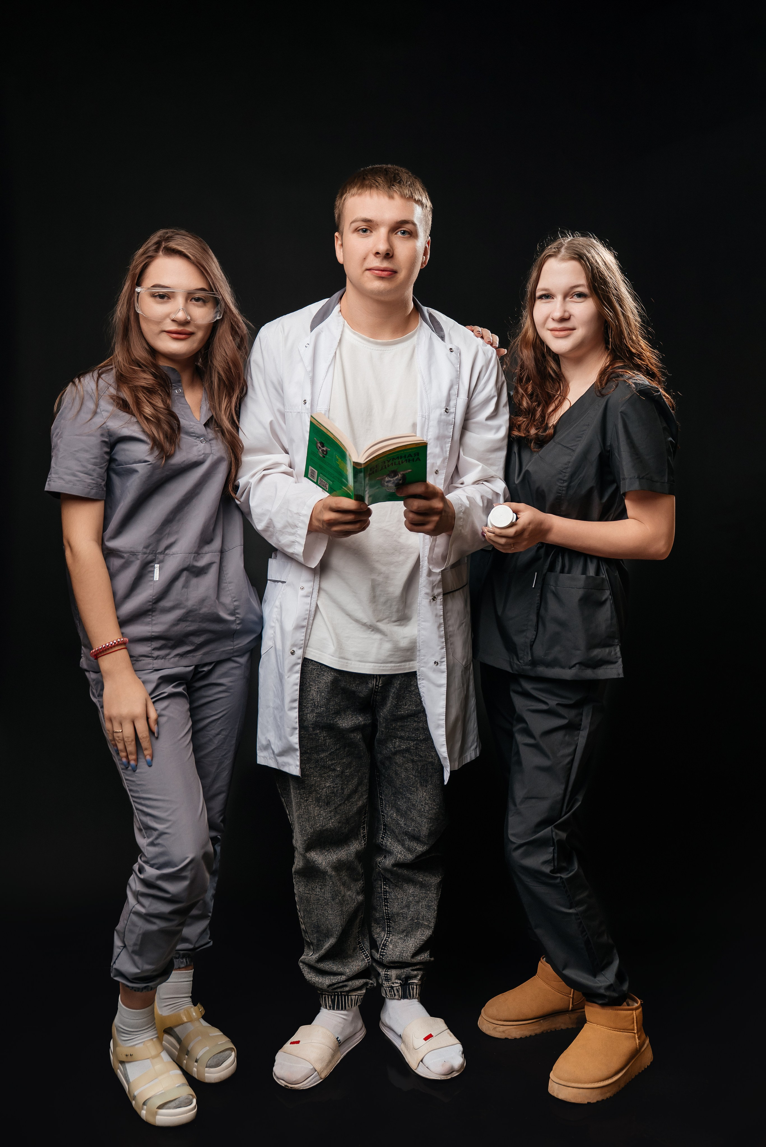 Nurses 2026. Школьный фотограф в Валуйках. Фотосессии для выпускников и изготовление выпускных альбомов в городе Валуйки и в Белгородской области
