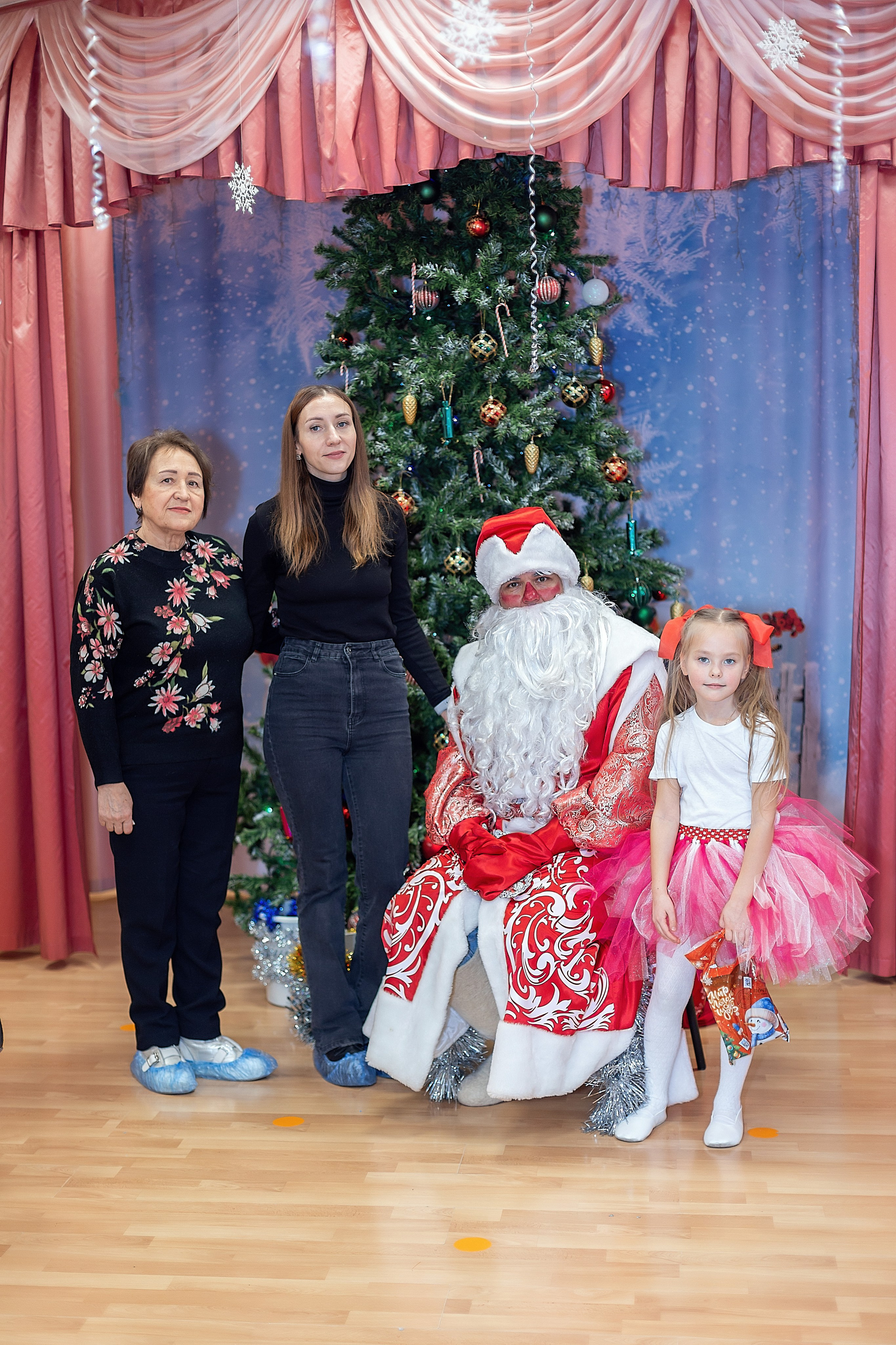 Утренник_"Карамельная фабрика» 2024. Семейный фотограф в Санкт-Петербурге