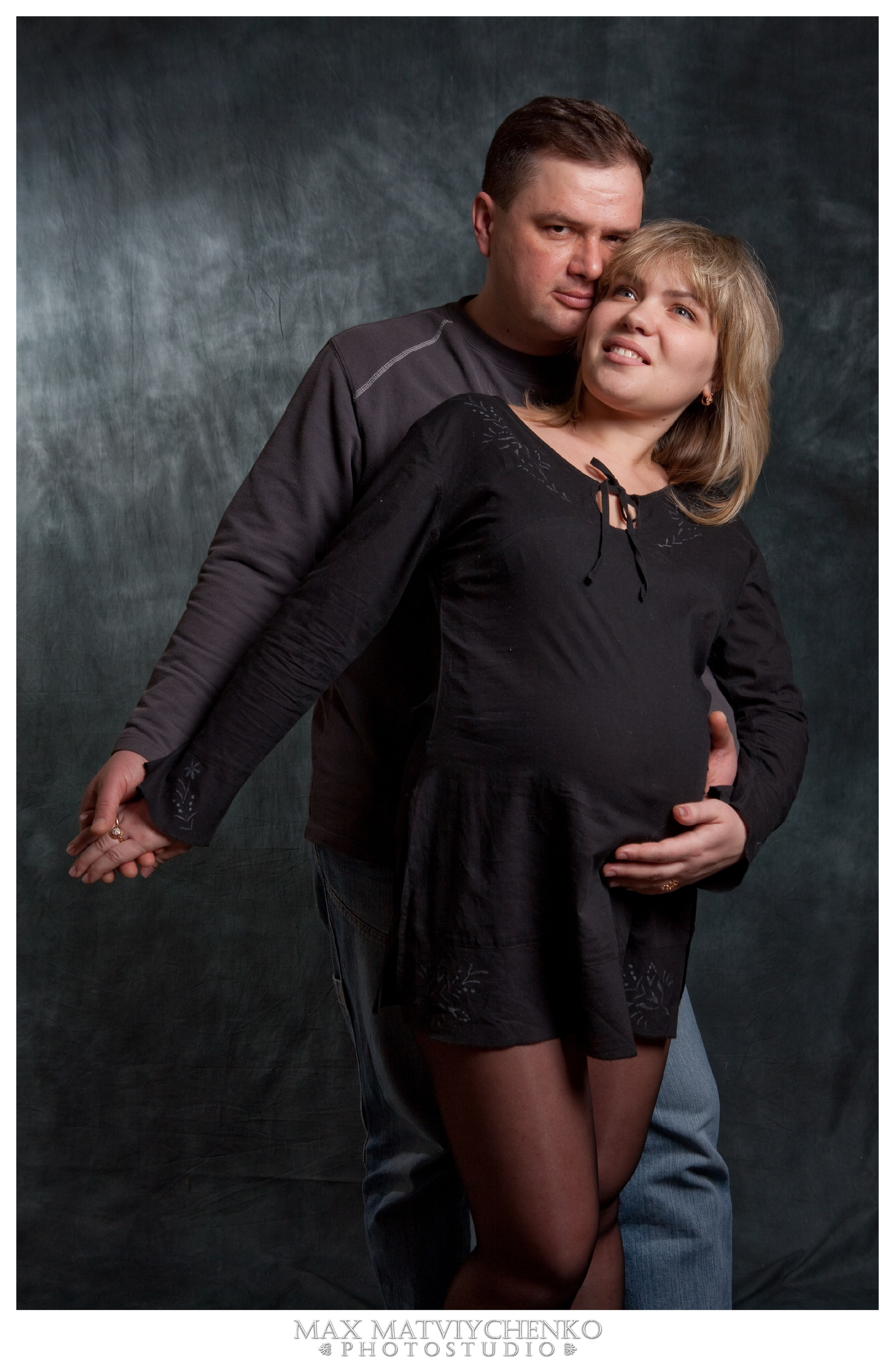 Фотосессия во время беременности от студии Love Story. Максим Матвийченко и Виктория Басова профессионалы своего дела