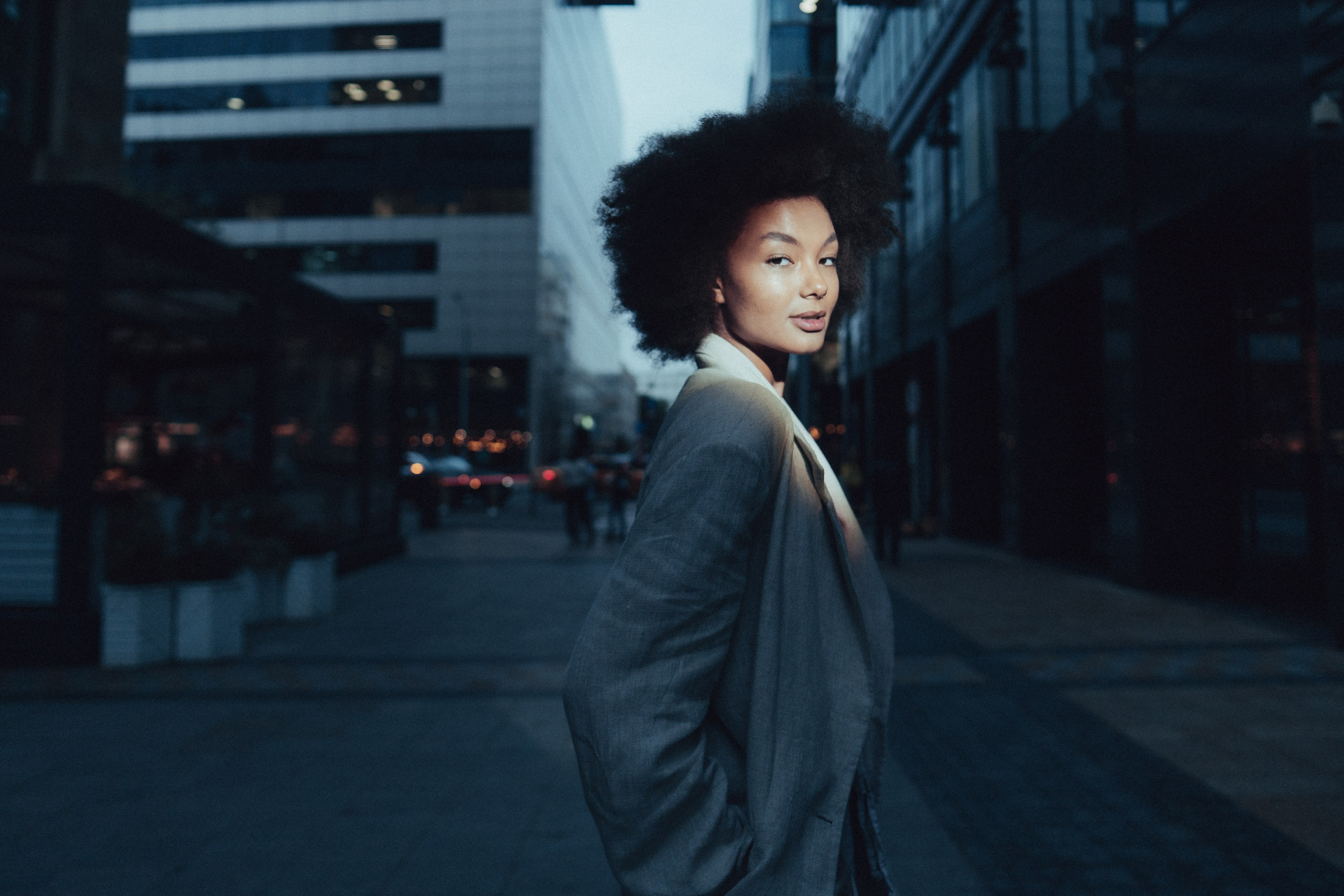 A Playboy photographer helps you find the rich man of your dreams. Dubai, Moscow. Portrait photographer Moscow, UAE, Oleg Koshmarov