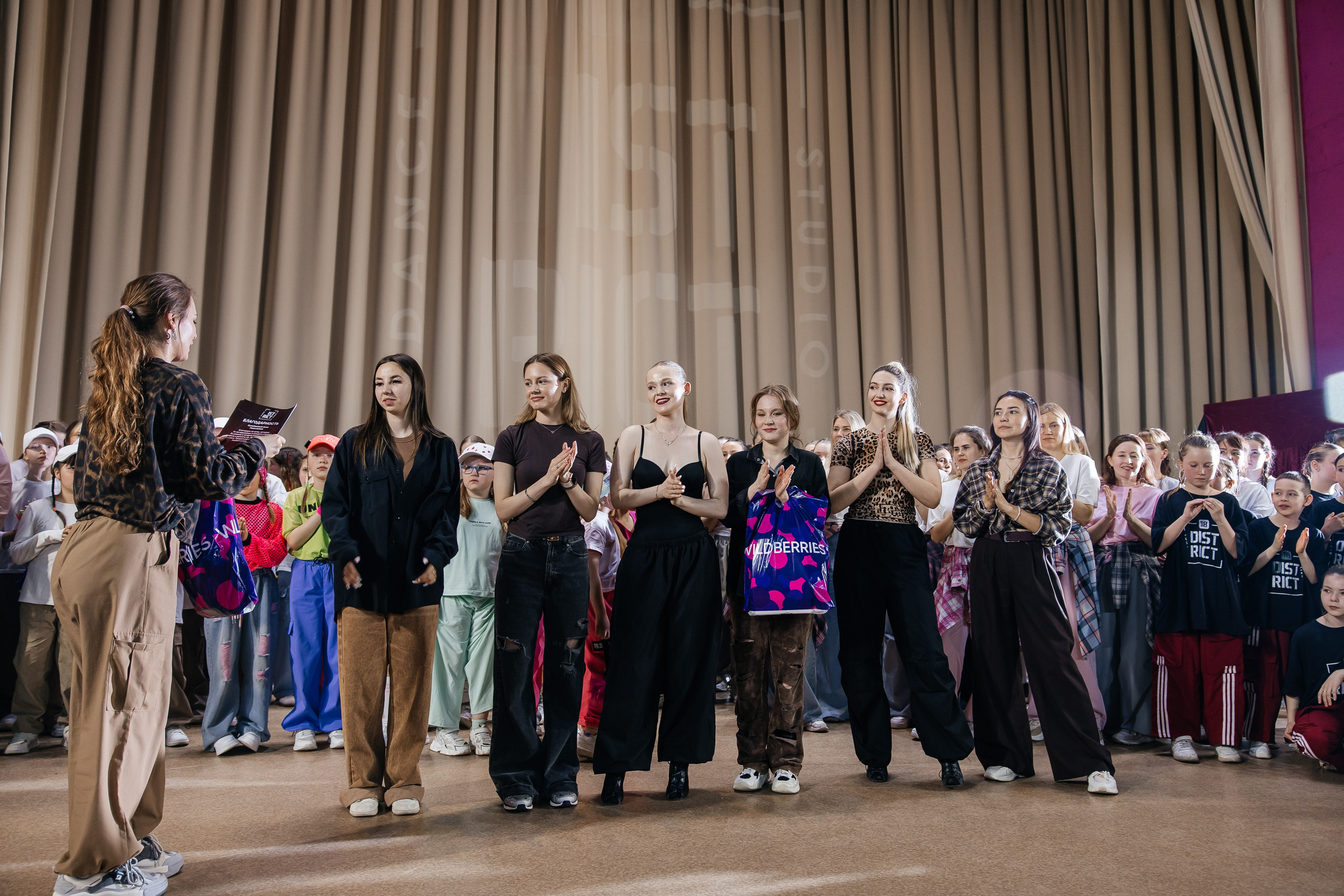 Дистрикт. Отчетный концерт. Свадебный и Семейный фотограф г. Ижевск Гульназ Солдатова. Гульназ фото