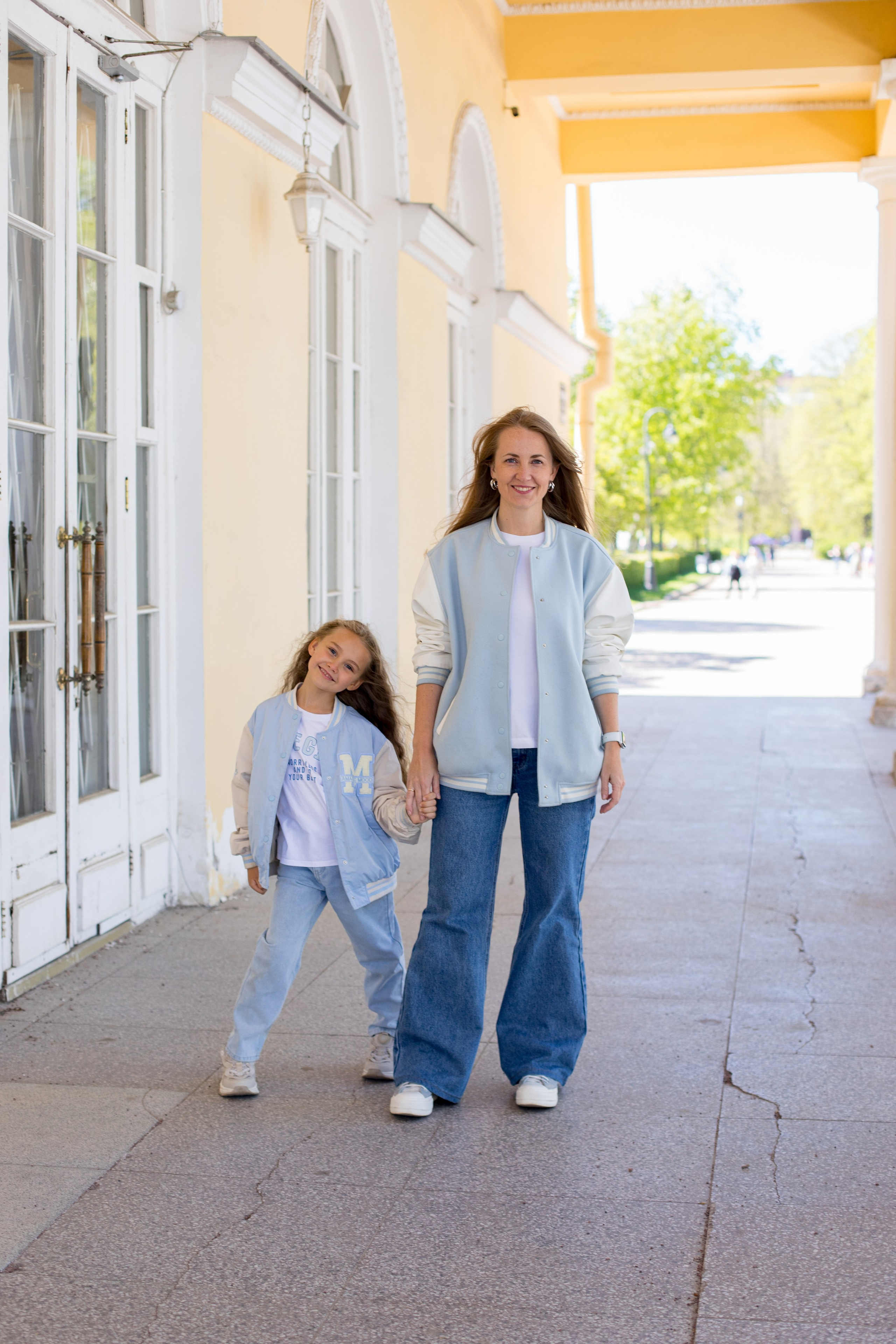 Фотосессия мамы и дочки в Парке Победы. Детский и контент фотограф Надя Волкова Санкт-Петербург